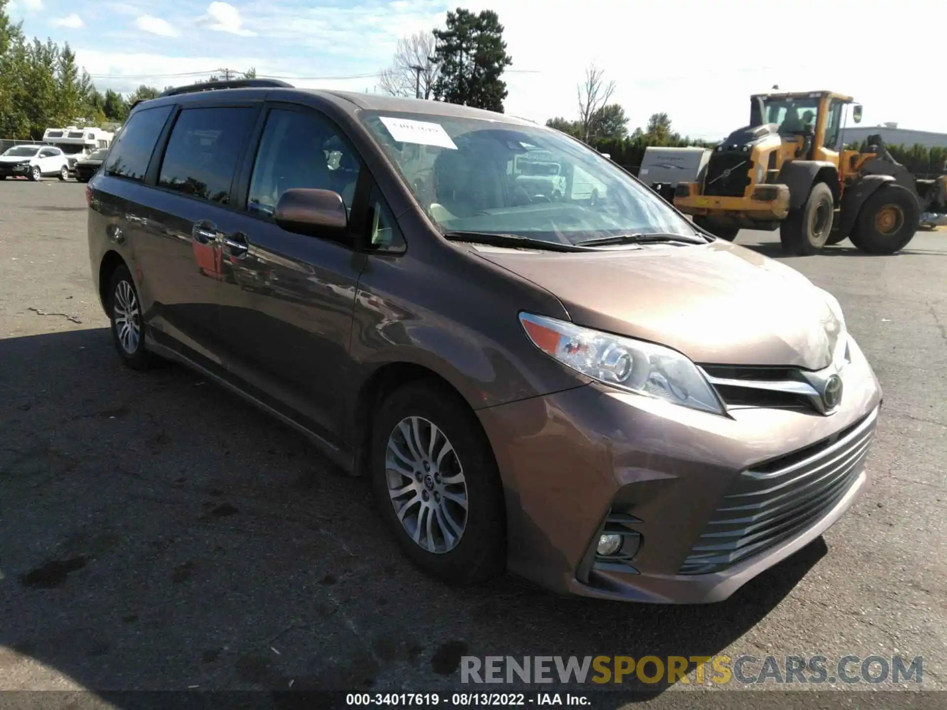 1 Photograph of a damaged car 5TDYZ3DC3LS057518 TOYOTA SIENNA 2020