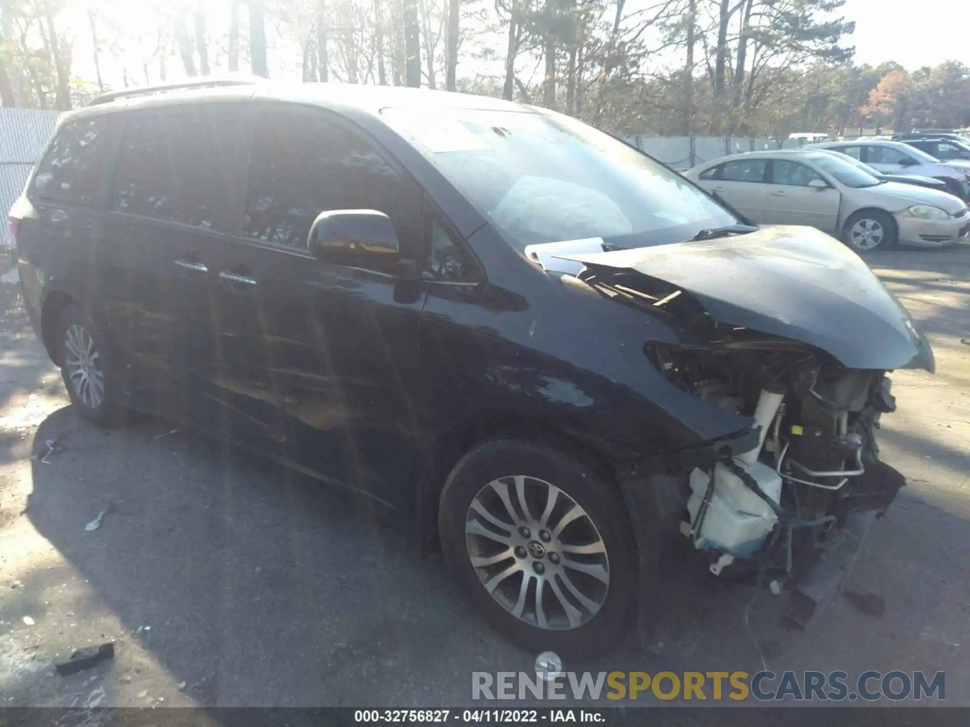 1 Photograph of a damaged car 5TDYZ3DC3LS059303 TOYOTA SIENNA 2020