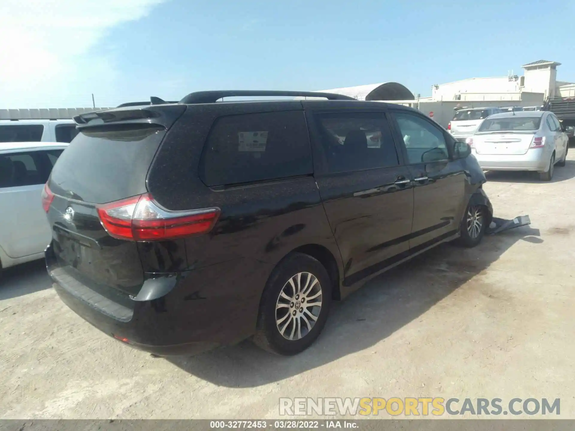 4 Фотография поврежденного автомобиля 5TDYZ3DC3LS066459 TOYOTA SIENNA 2020