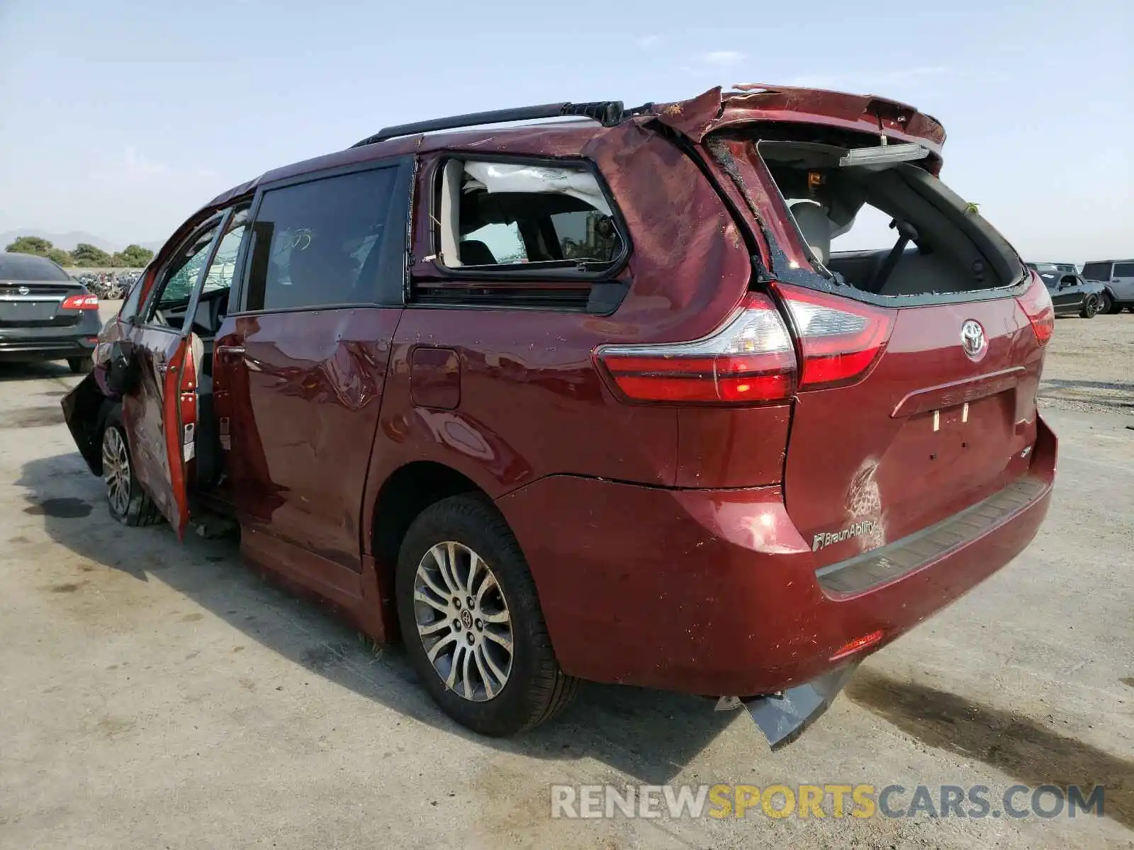 3 Photograph of a damaged car 5TDYZ3DC3LS067790 TOYOTA SIENNA 2020