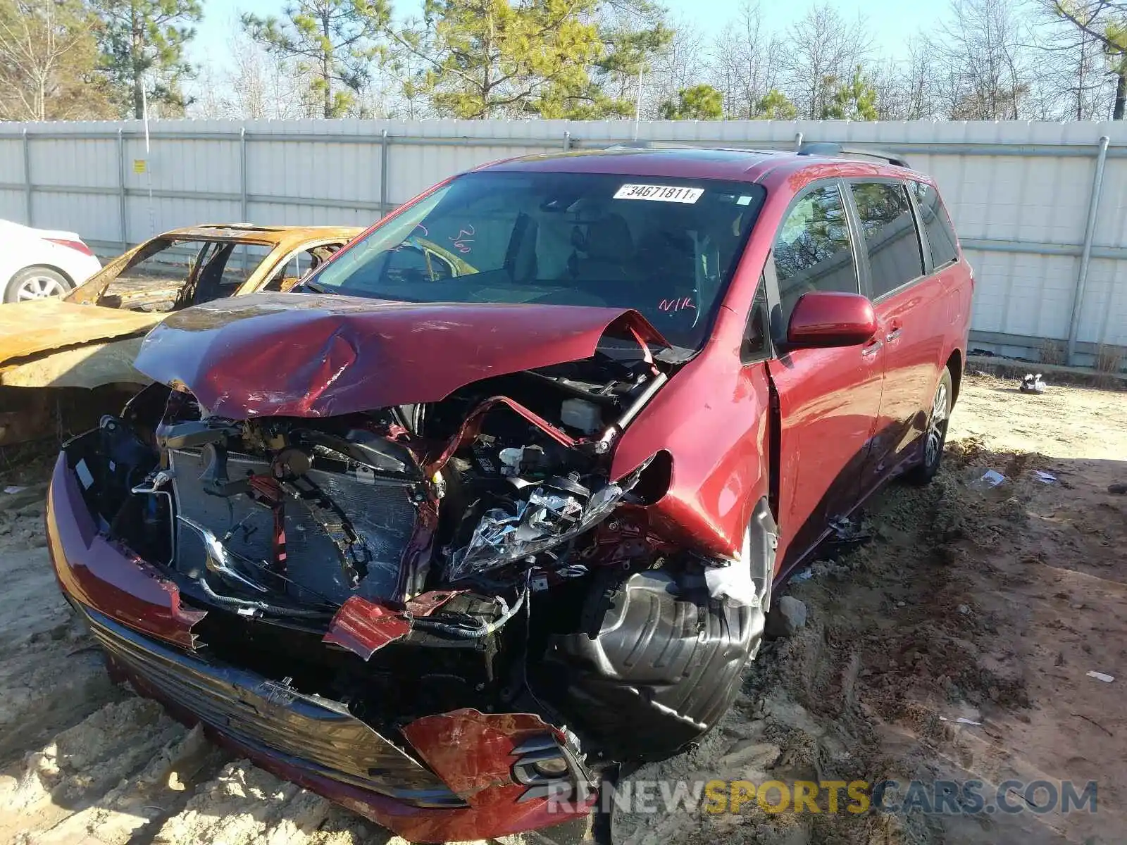 2 Photograph of a damaged car 5TDYZ3DC3LS068390 TOYOTA SIENNA 2020