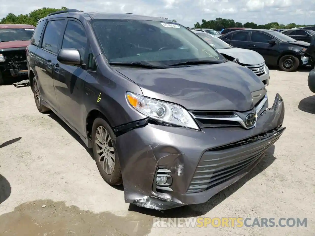 1 Photograph of a damaged car 5TDYZ3DC3LS069409 TOYOTA SIENNA 2020