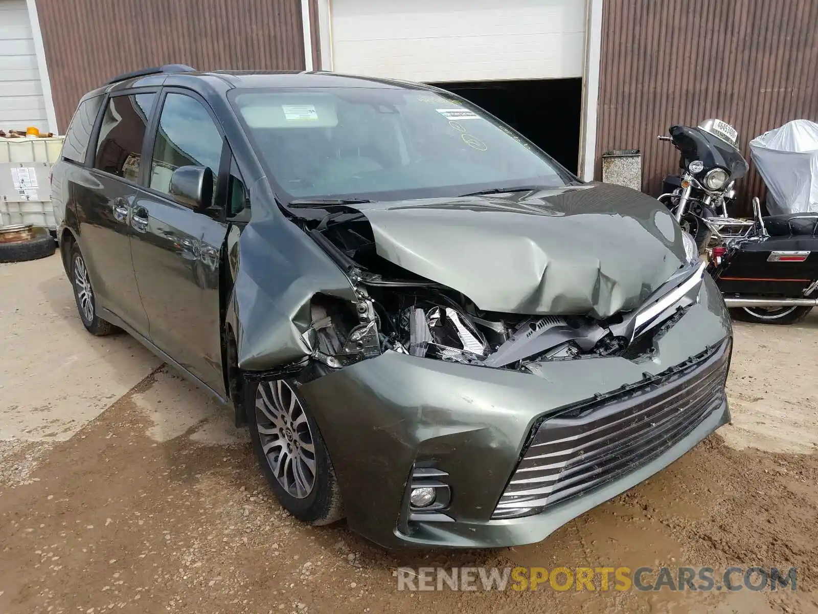 1 Photograph of a damaged car 5TDYZ3DC3LS069927 TOYOTA SIENNA 2020