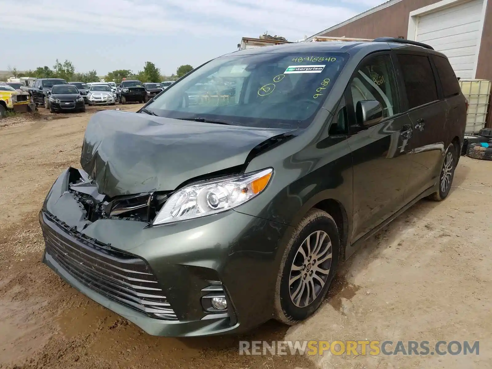 2 Photograph of a damaged car 5TDYZ3DC3LS069927 TOYOTA SIENNA 2020