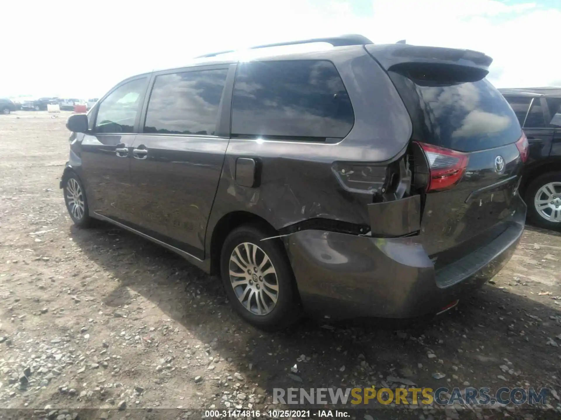 3 Photograph of a damaged car 5TDYZ3DC3LS078210 TOYOTA SIENNA 2020