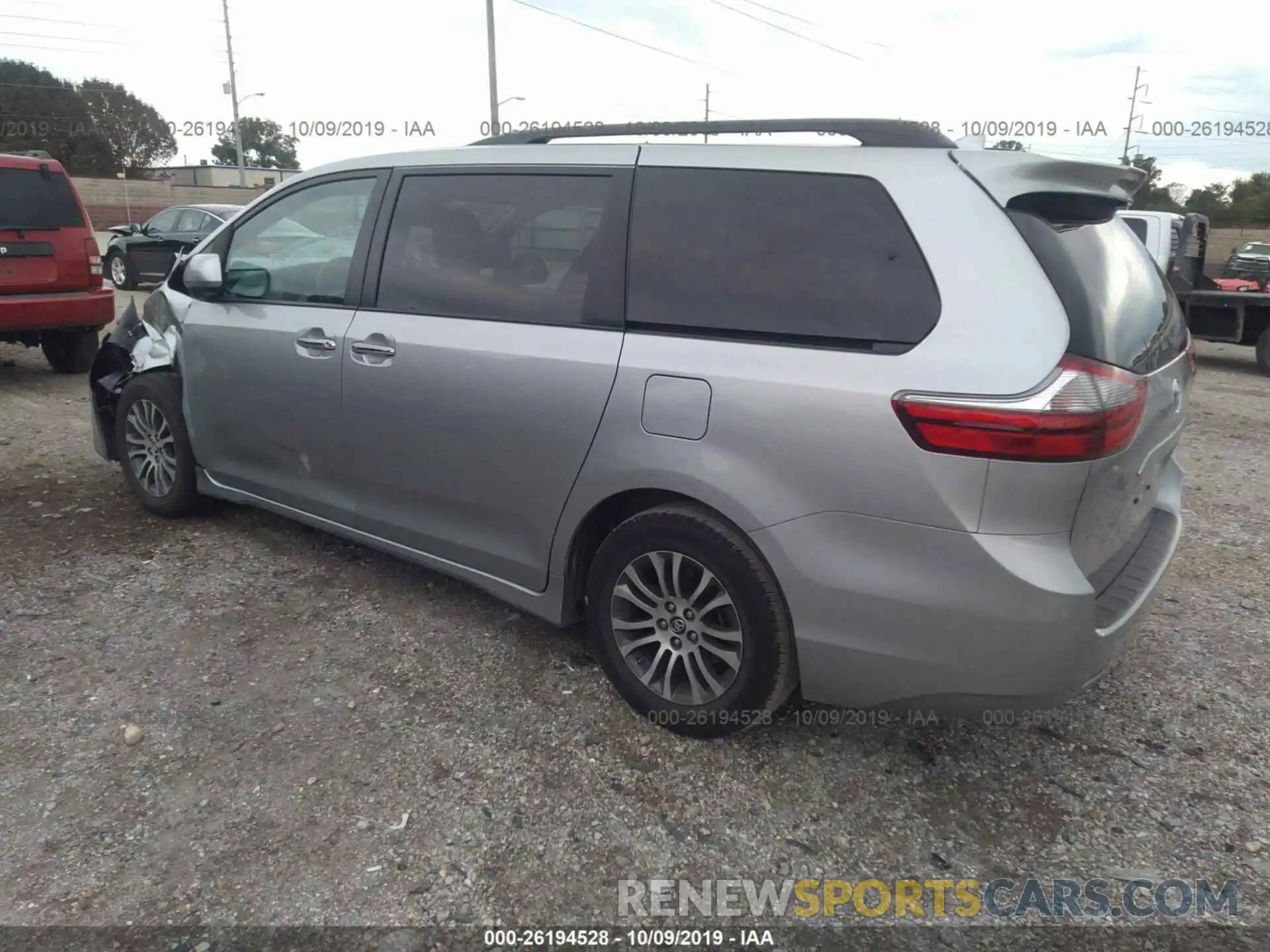 3 Photograph of a damaged car 5TDYZ3DC4LS023068 TOYOTA SIENNA 2020