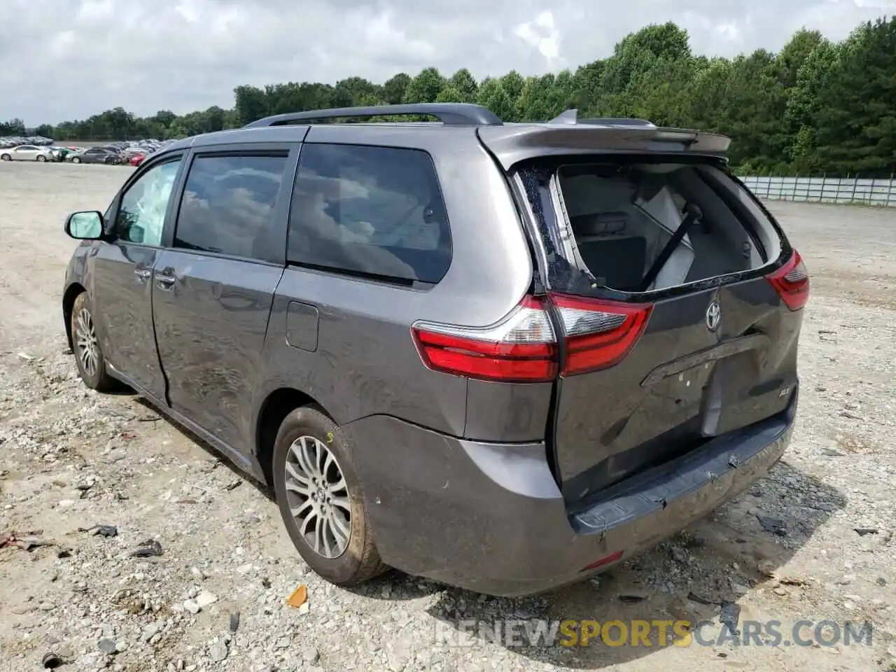 3 Photograph of a damaged car 5TDYZ3DC4LS024639 TOYOTA SIENNA 2020