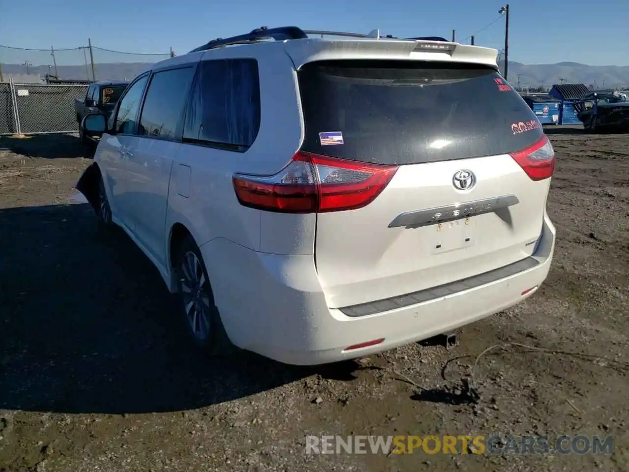 3 Photograph of a damaged car 5TDYZ3DC4LS031722 TOYOTA SIENNA 2020