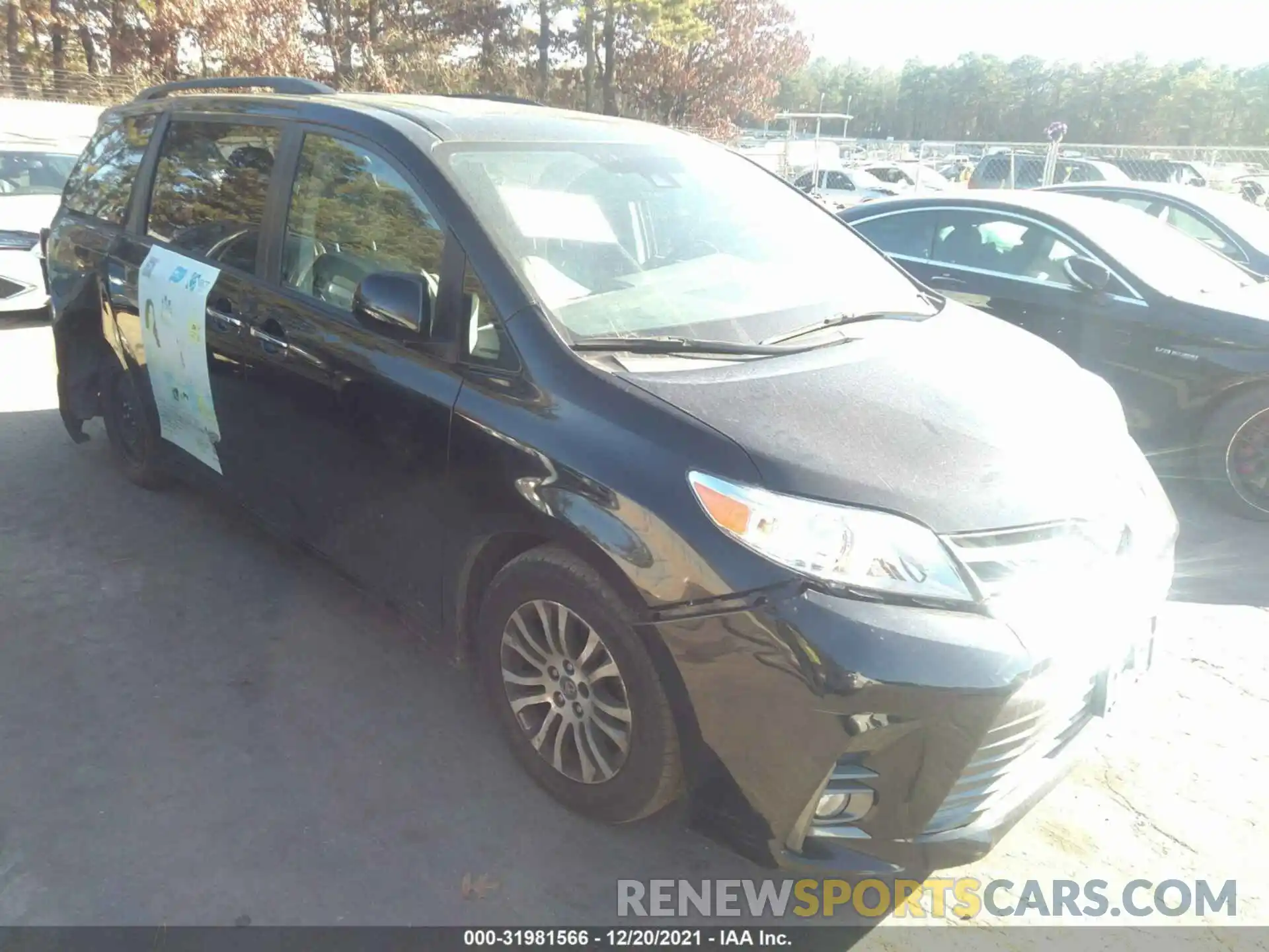 1 Photograph of a damaged car 5TDYZ3DC4LS032434 TOYOTA SIENNA 2020