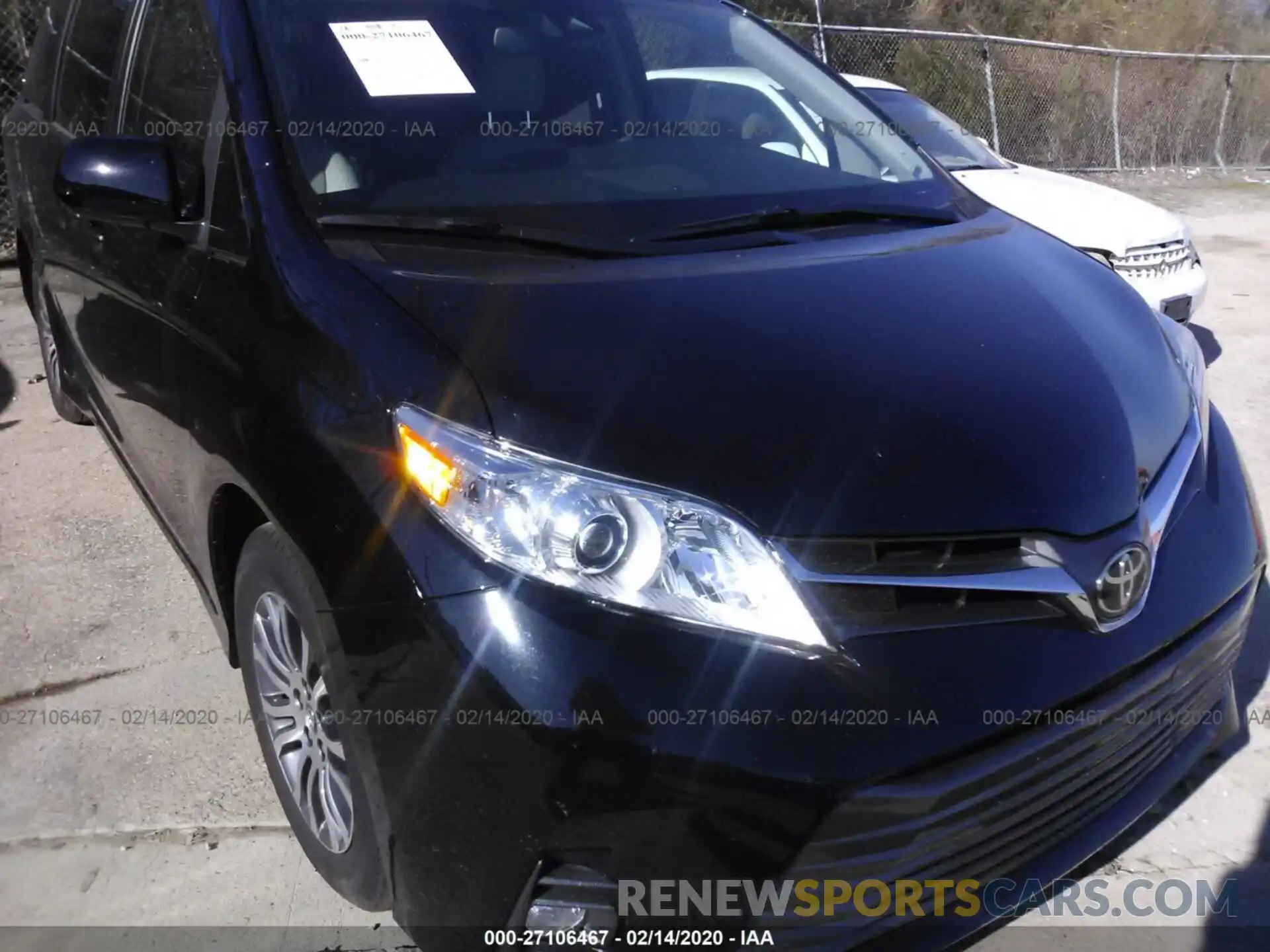 6 Photograph of a damaged car 5TDYZ3DC4LS038444 TOYOTA SIENNA 2020