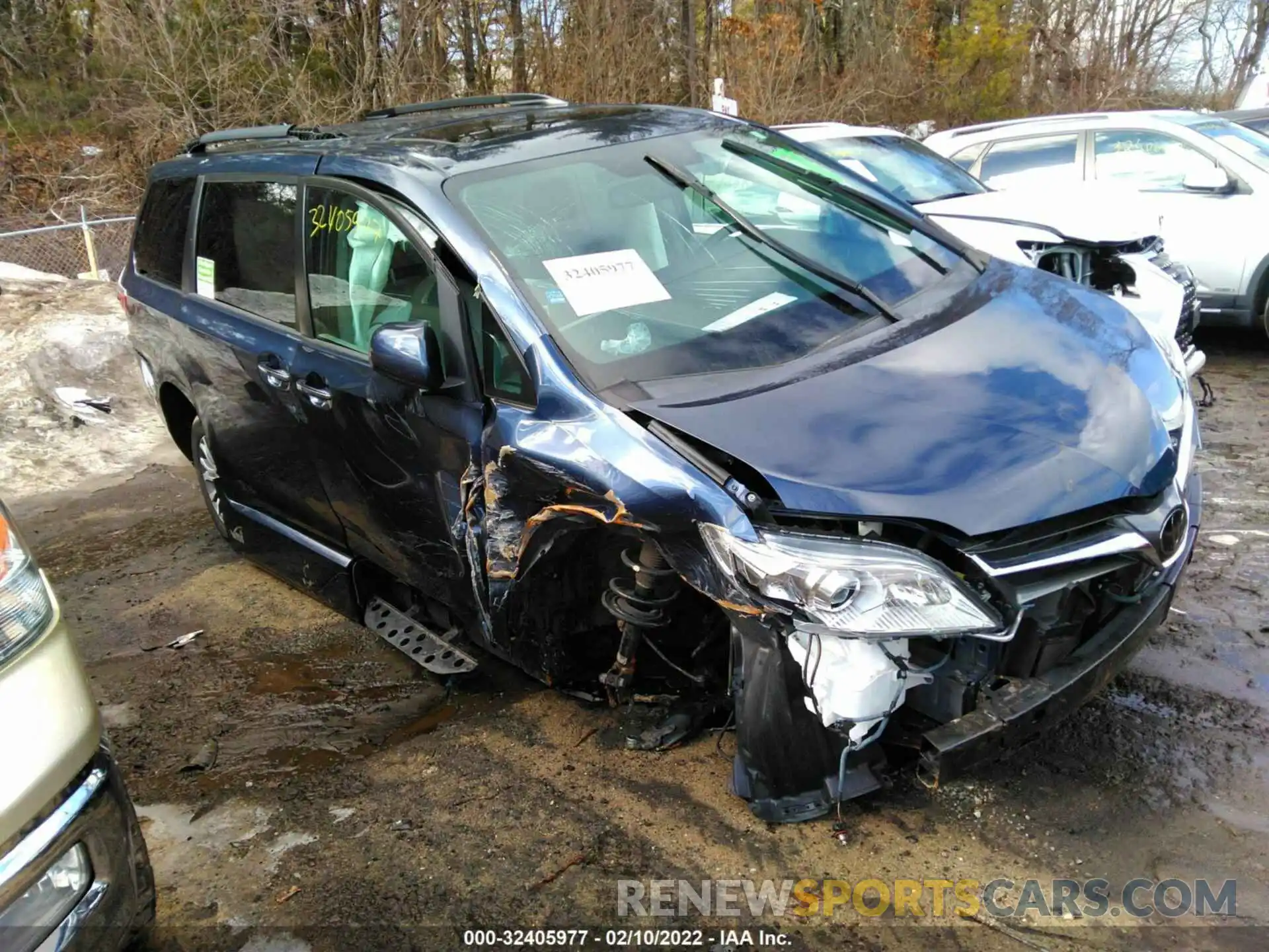 1 Photograph of a damaged car 5TDYZ3DC4LS038525 TOYOTA SIENNA 2020