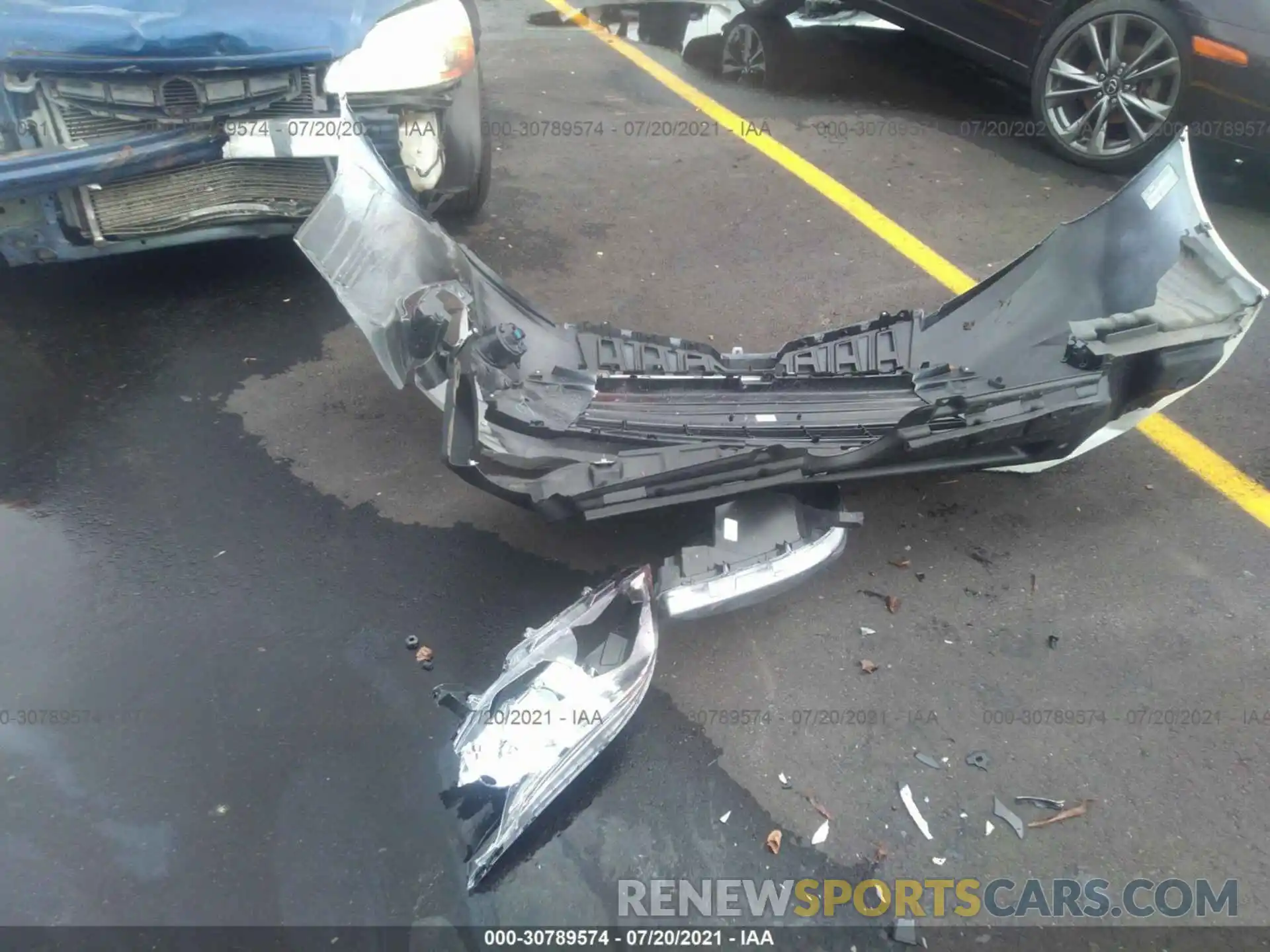 12 Photograph of a damaged car 5TDYZ3DC4LS042543 TOYOTA SIENNA 2020