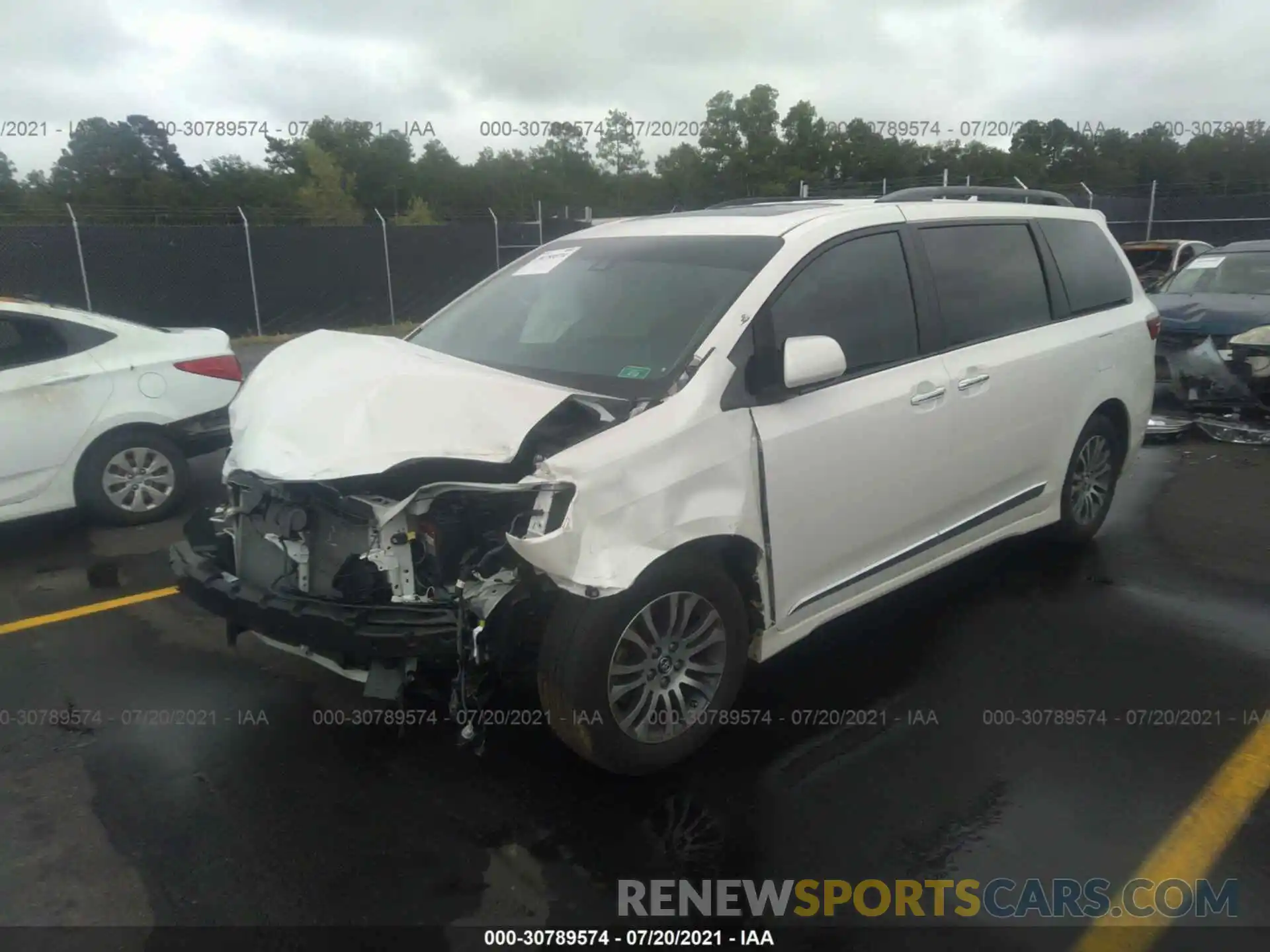 2 Photograph of a damaged car 5TDYZ3DC4LS042543 TOYOTA SIENNA 2020