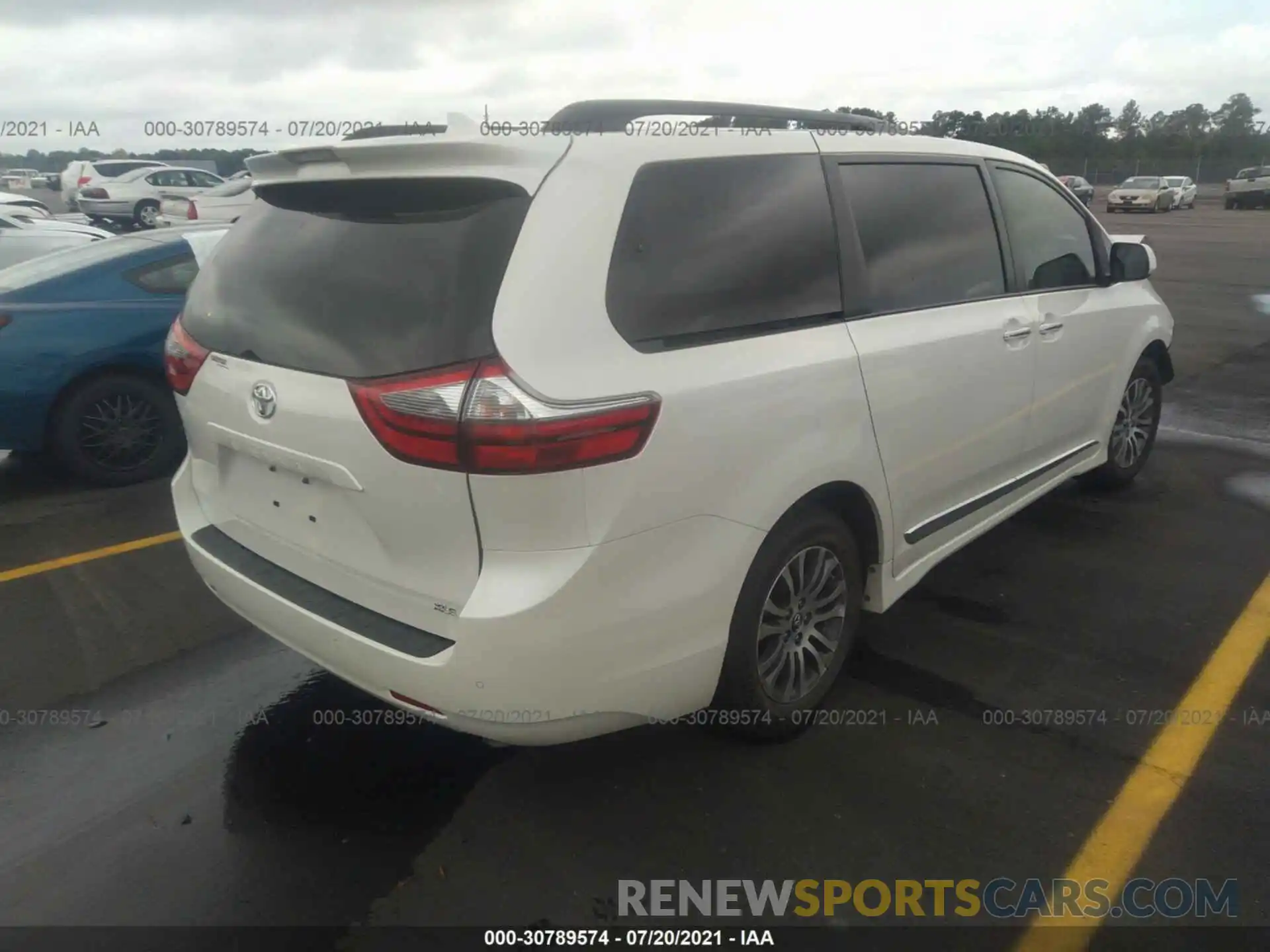 4 Фотография поврежденного автомобиля 5TDYZ3DC4LS042543 TOYOTA SIENNA 2020