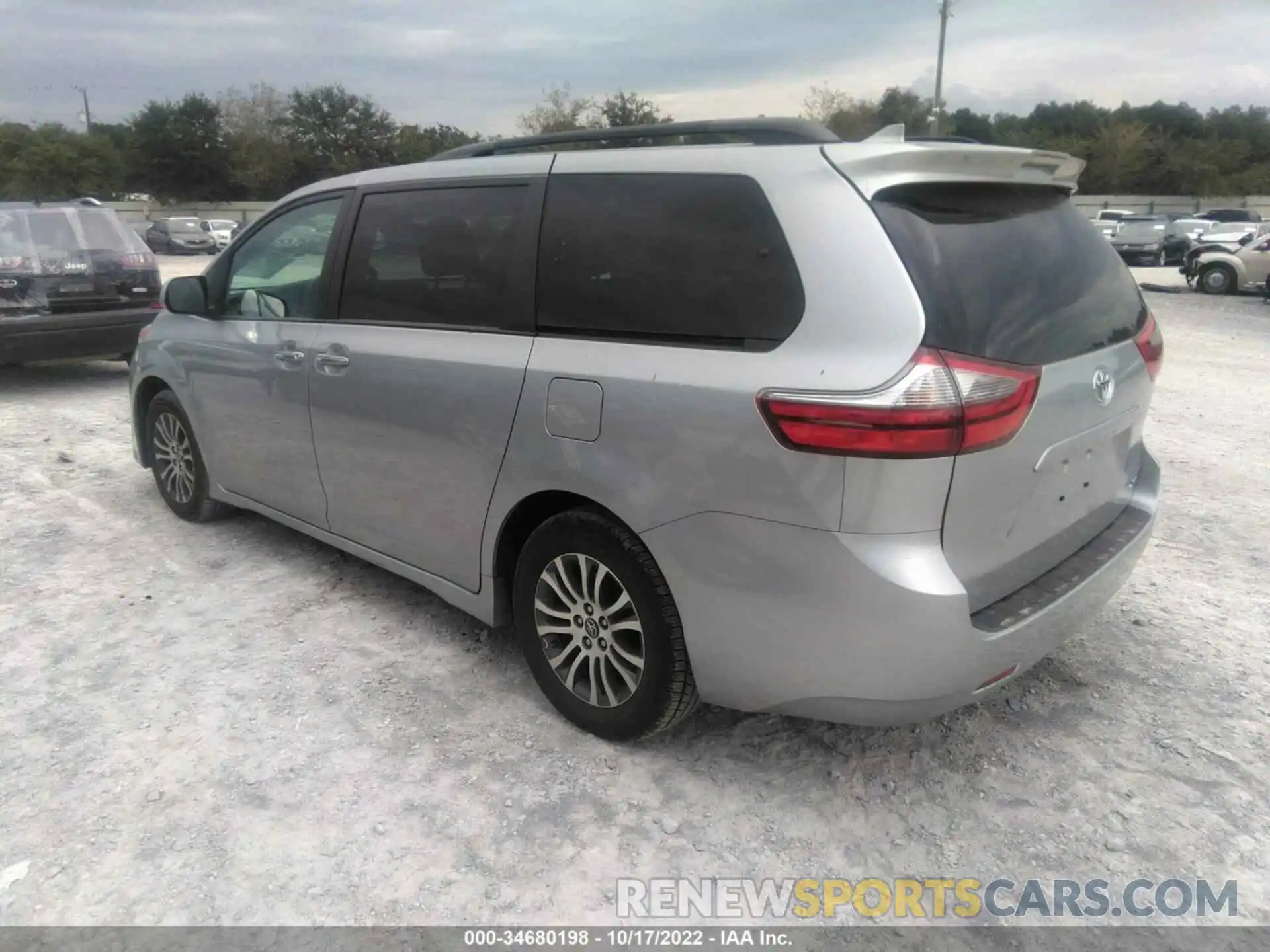 3 Photograph of a damaged car 5TDYZ3DC4LS042655 TOYOTA SIENNA 2020