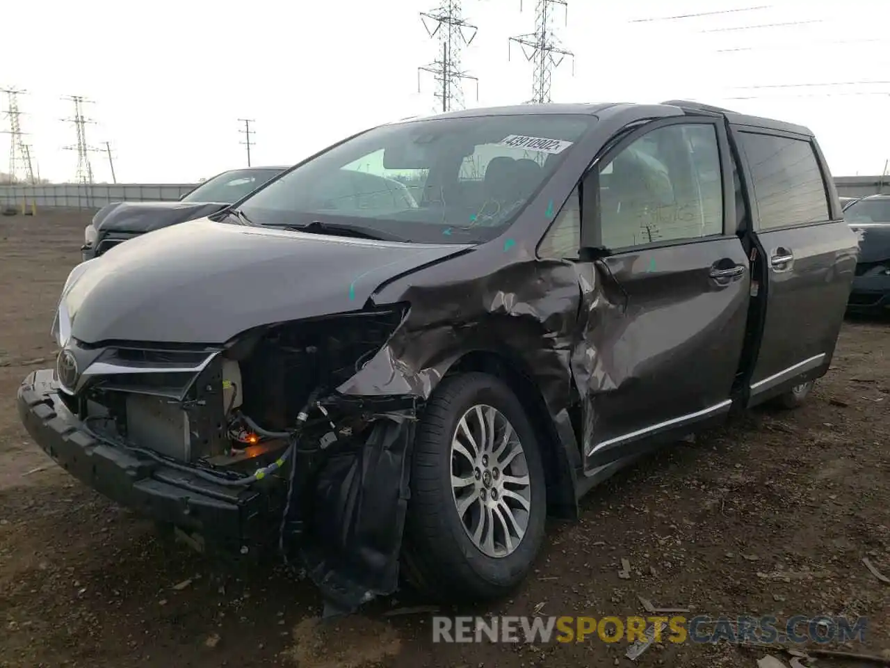 2 Photograph of a damaged car 5TDYZ3DC4LS045779 TOYOTA SIENNA 2020