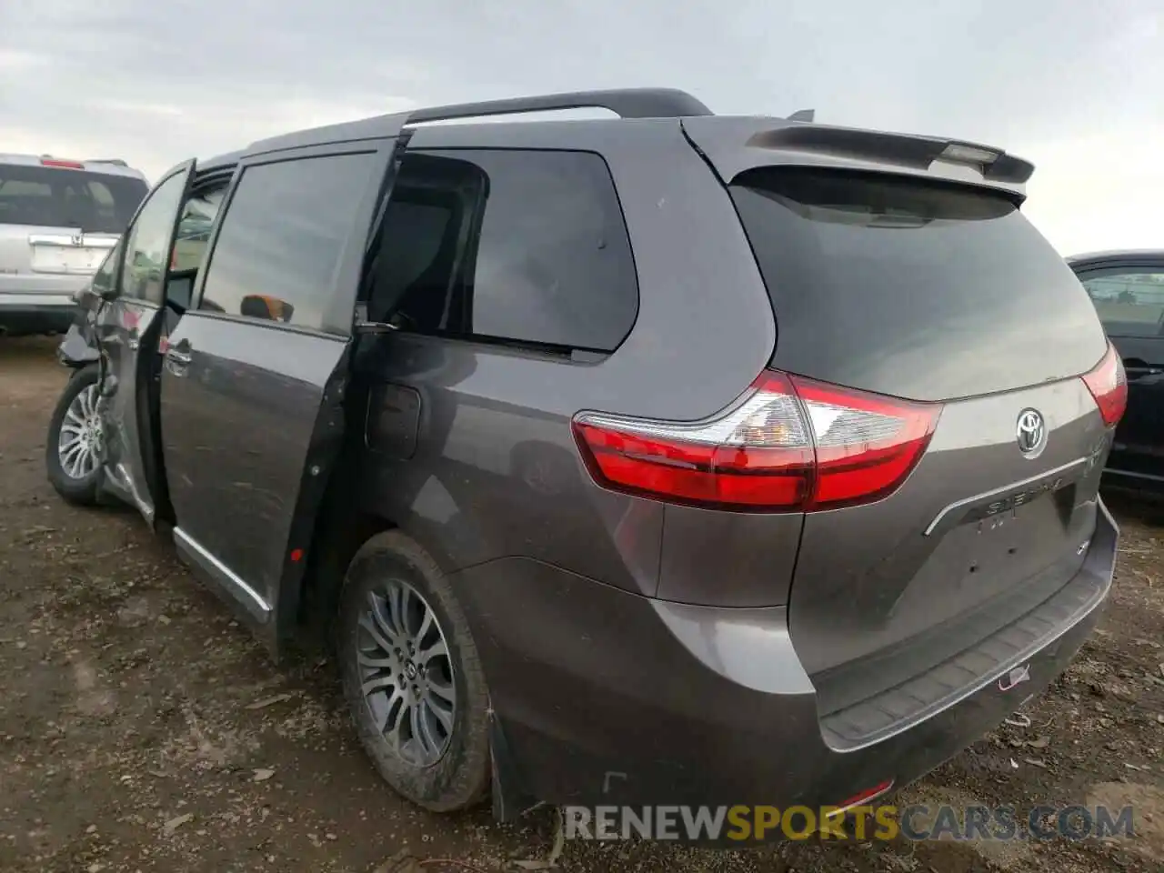 3 Photograph of a damaged car 5TDYZ3DC4LS045779 TOYOTA SIENNA 2020