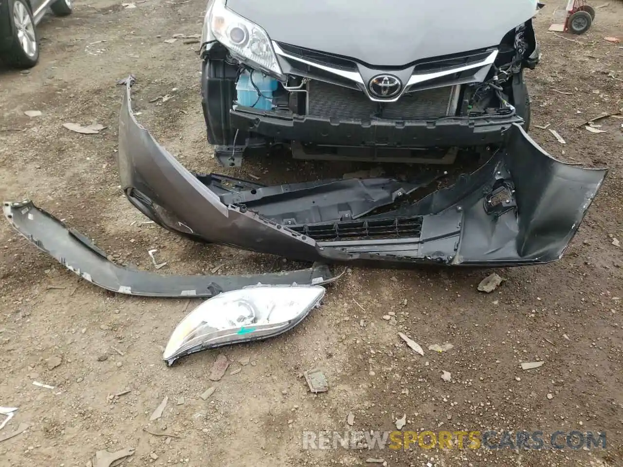 9 Photograph of a damaged car 5TDYZ3DC4LS045779 TOYOTA SIENNA 2020