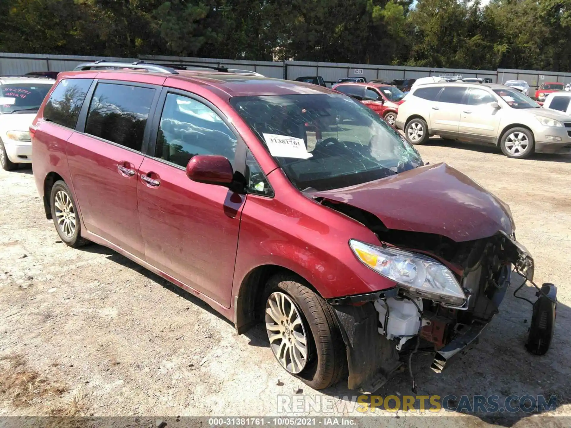 1 Photograph of a damaged car 5TDYZ3DC4LS049752 TOYOTA SIENNA 2020