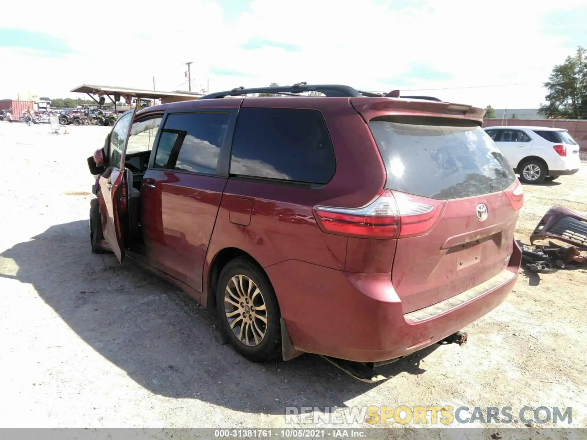 3 Photograph of a damaged car 5TDYZ3DC4LS049752 TOYOTA SIENNA 2020