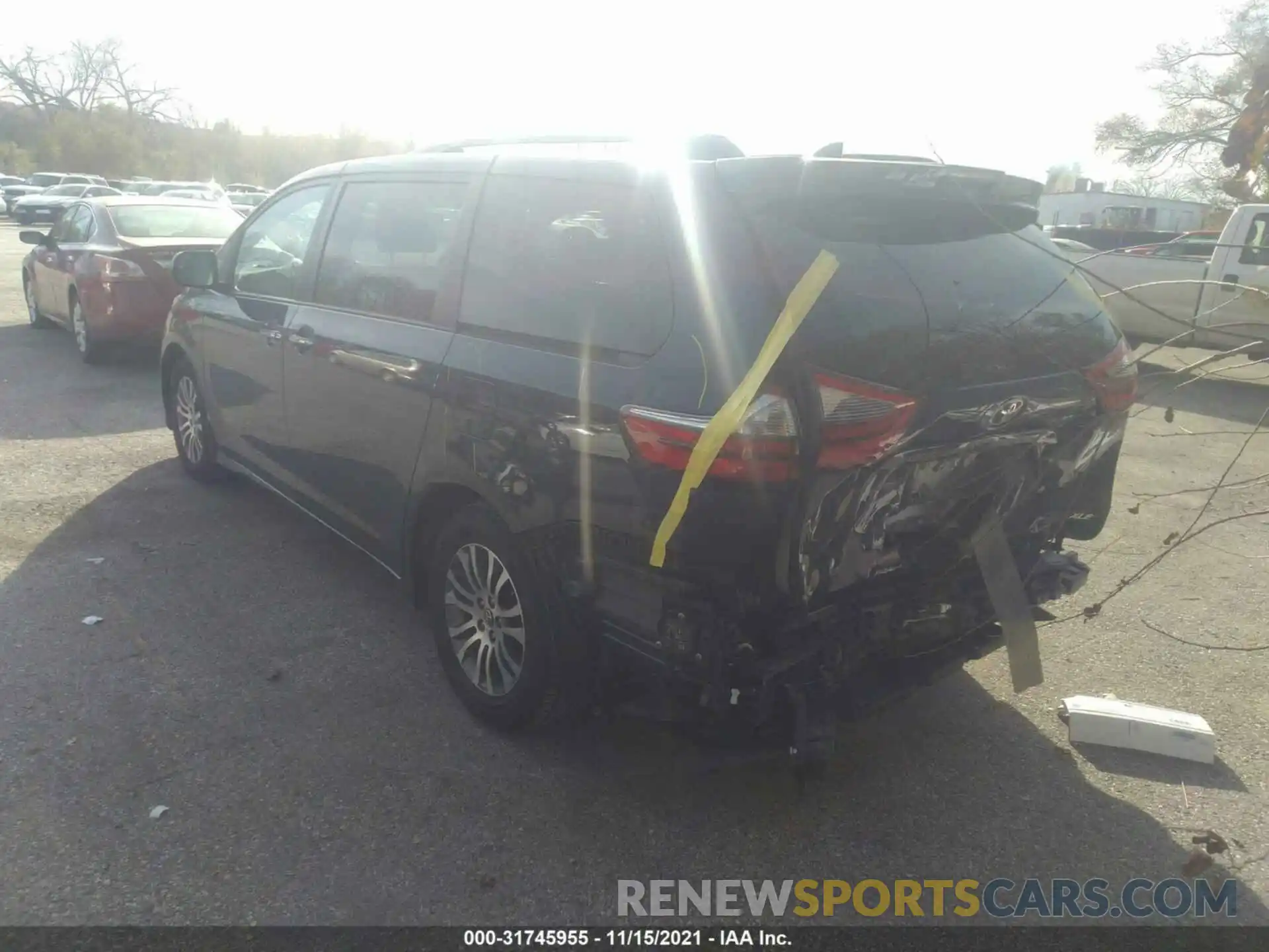 3 Photograph of a damaged car 5TDYZ3DC4LS050013 TOYOTA SIENNA 2020