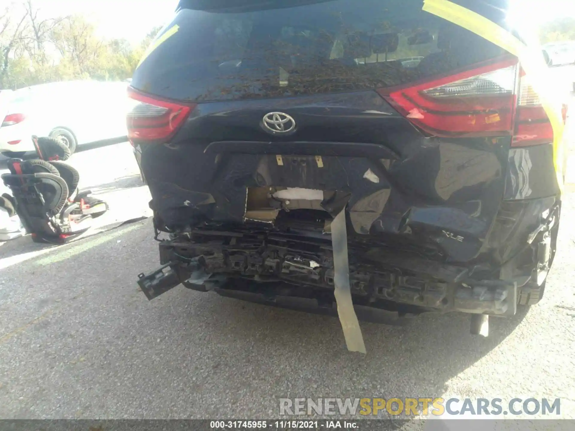 6 Photograph of a damaged car 5TDYZ3DC4LS050013 TOYOTA SIENNA 2020