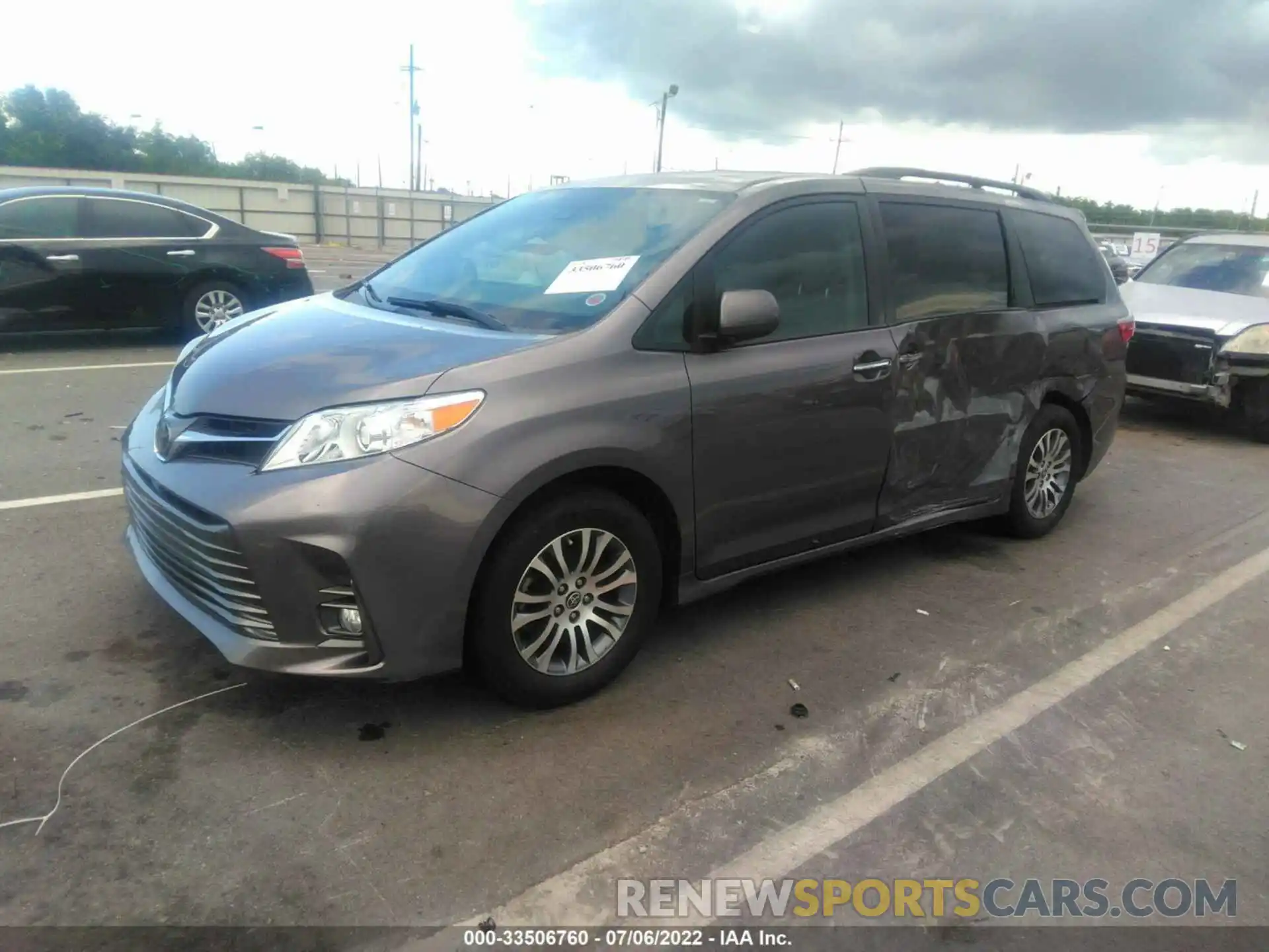 2 Фотография поврежденного автомобиля 5TDYZ3DC4LS059018 TOYOTA SIENNA 2020