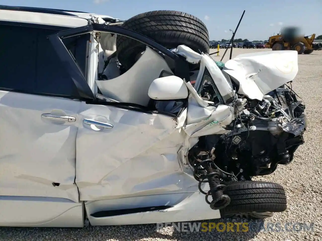 5 Photograph of a damaged car 5TDYZ3DC4LS066261 TOYOTA SIENNA 2020