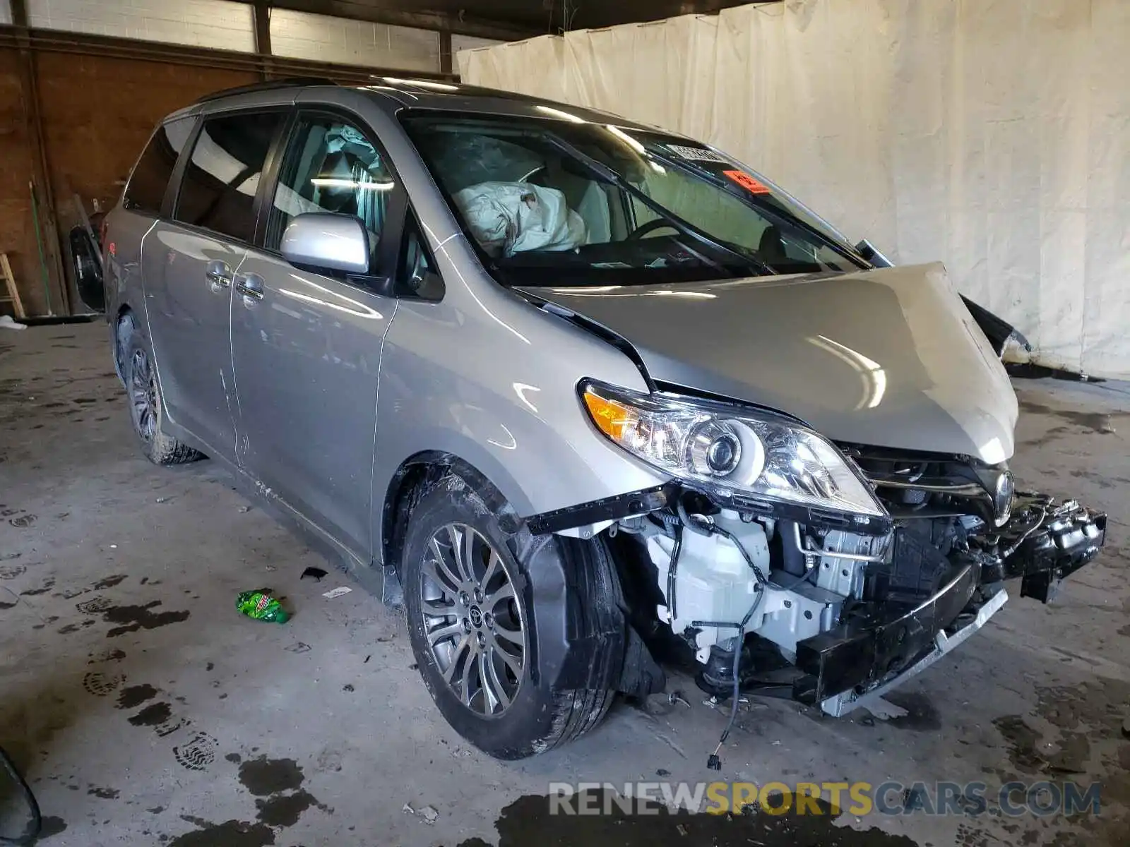 1 Photograph of a damaged car 5TDYZ3DC4LS067166 TOYOTA SIENNA 2020