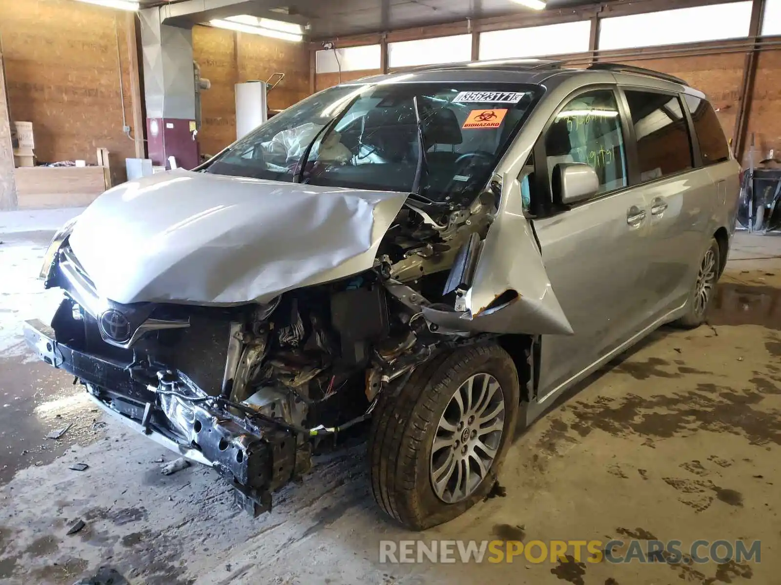 2 Photograph of a damaged car 5TDYZ3DC4LS067166 TOYOTA SIENNA 2020