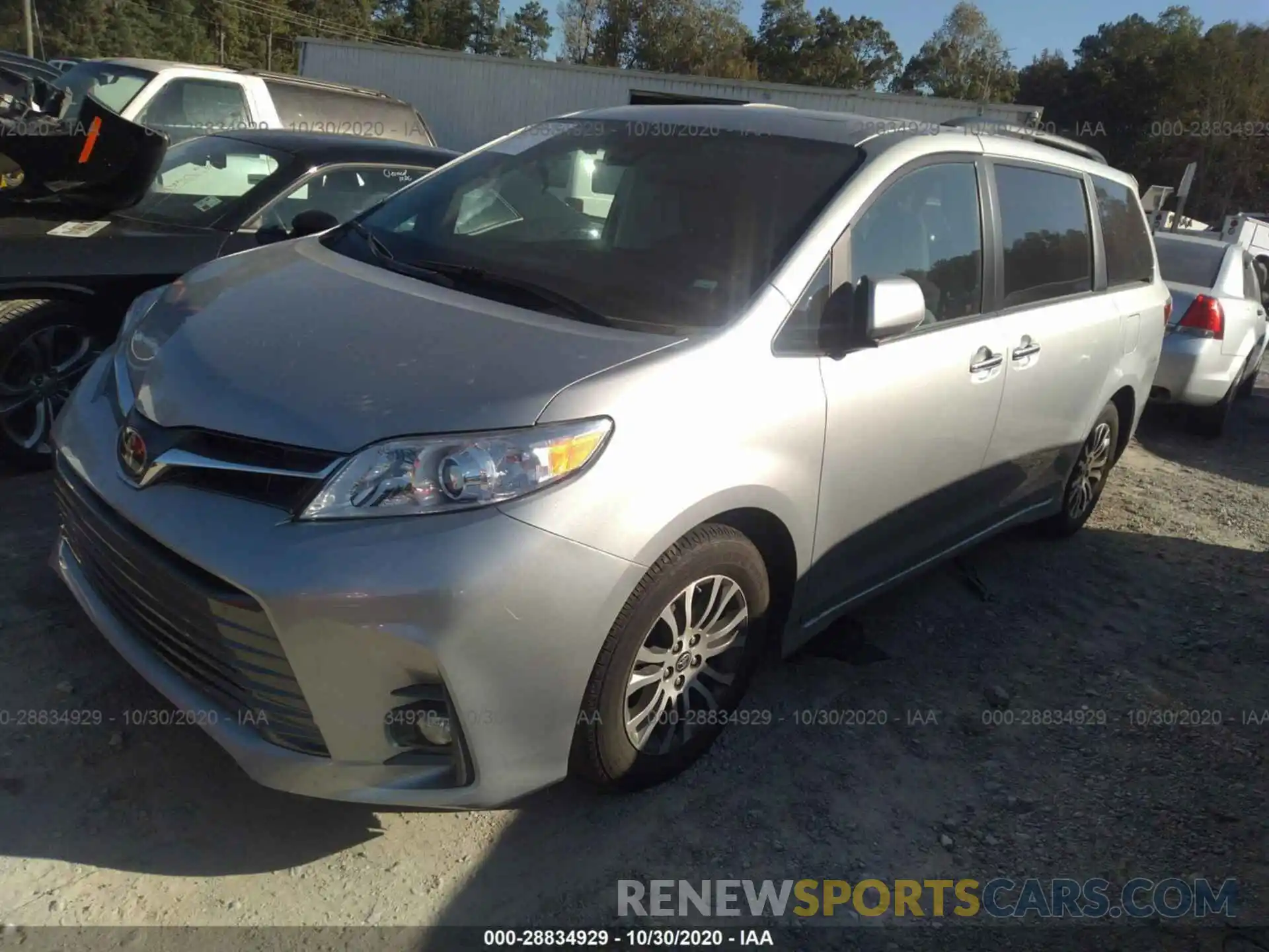 2 Photograph of a damaged car 5TDYZ3DC4LS068799 TOYOTA SIENNA 2020