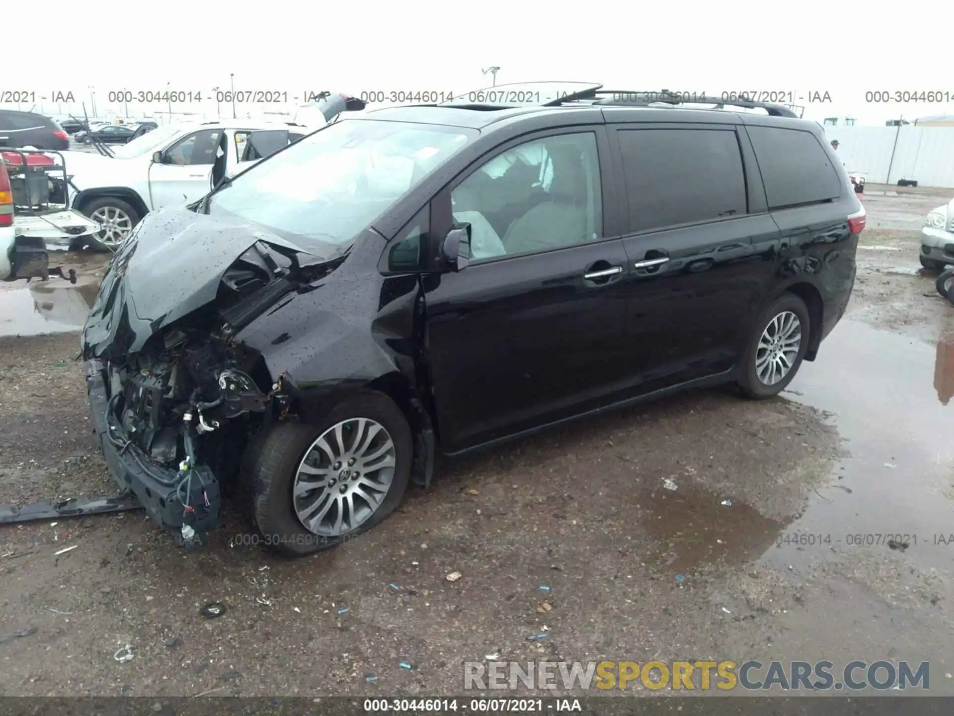 2 Фотография поврежденного автомобиля 5TDYZ3DC4LS070276 TOYOTA SIENNA 2020