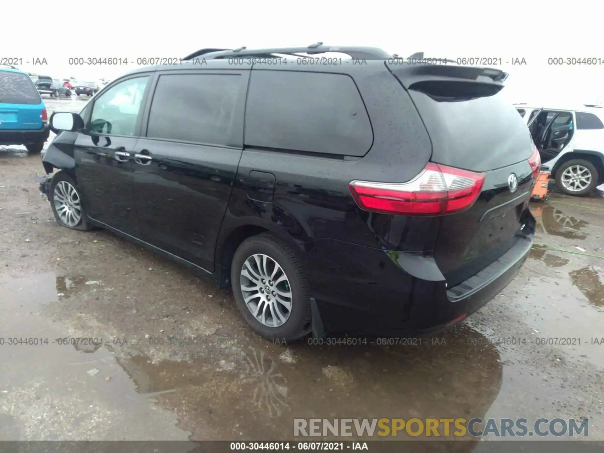 3 Фотография поврежденного автомобиля 5TDYZ3DC4LS070276 TOYOTA SIENNA 2020