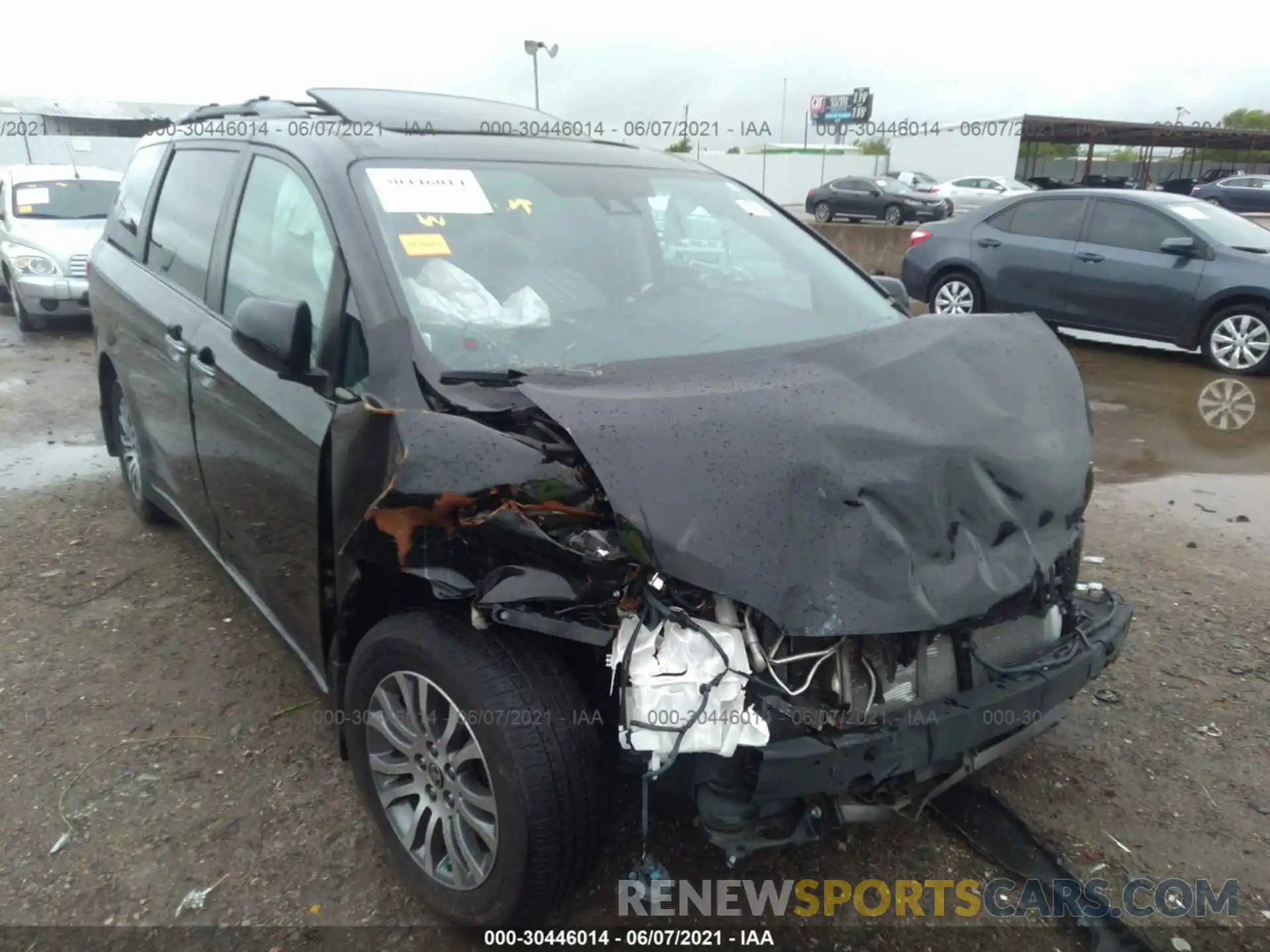 6 Photograph of a damaged car 5TDYZ3DC4LS070276 TOYOTA SIENNA 2020