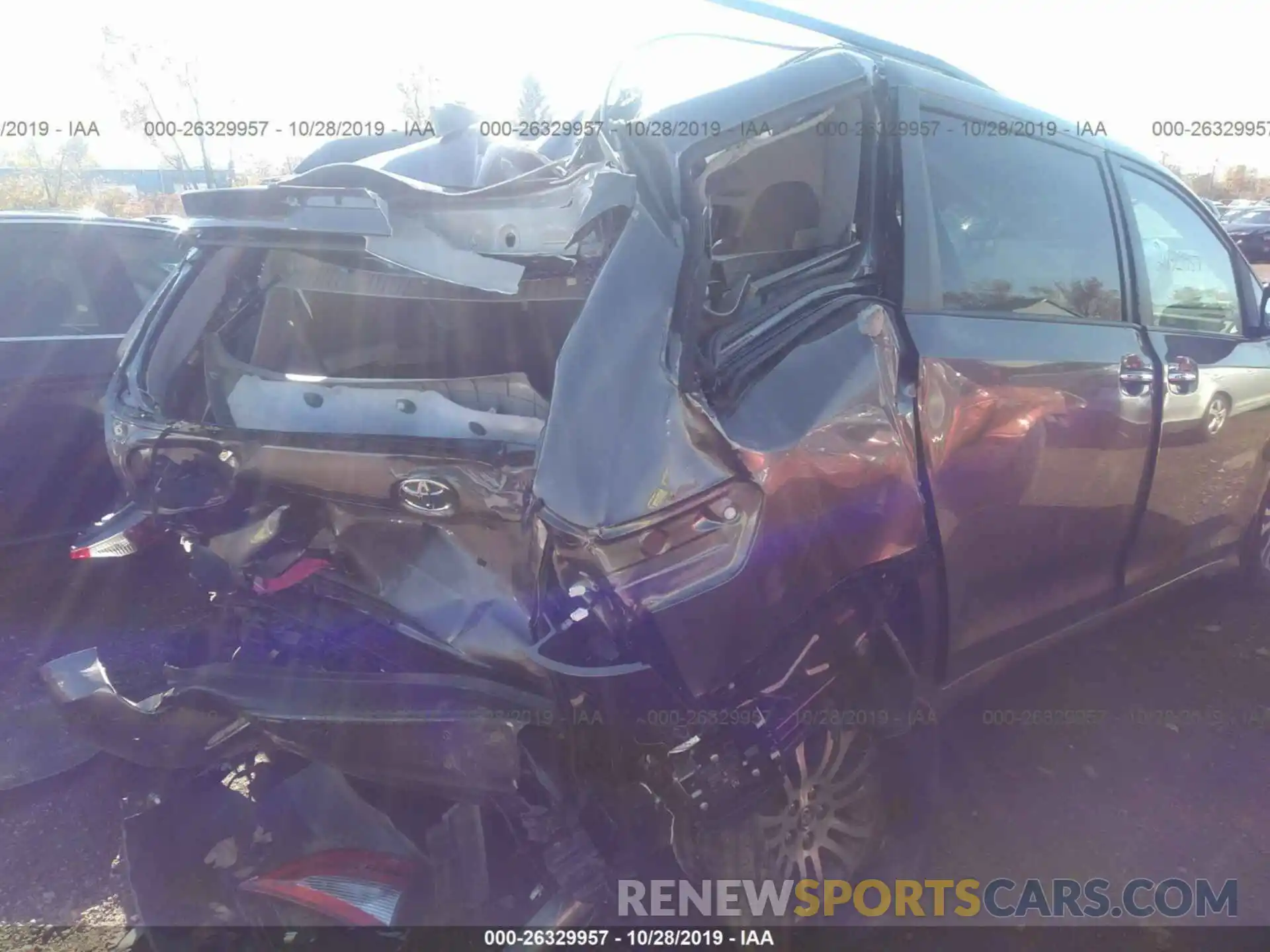 6 Photograph of a damaged car 5TDYZ3DC5LS023421 TOYOTA SIENNA 2020