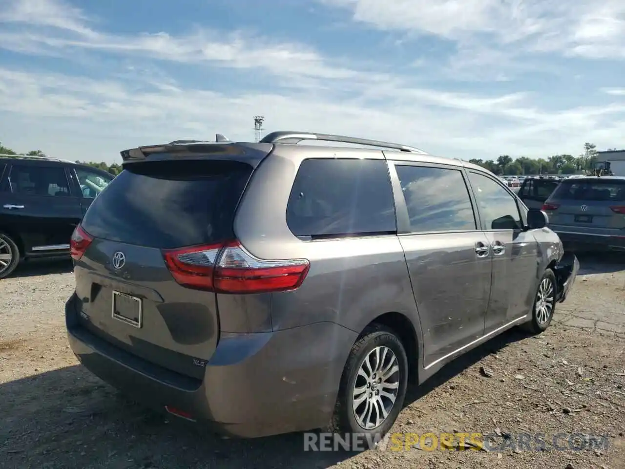 4 Фотография поврежденного автомобиля 5TDYZ3DC5LS029512 TOYOTA SIENNA 2020