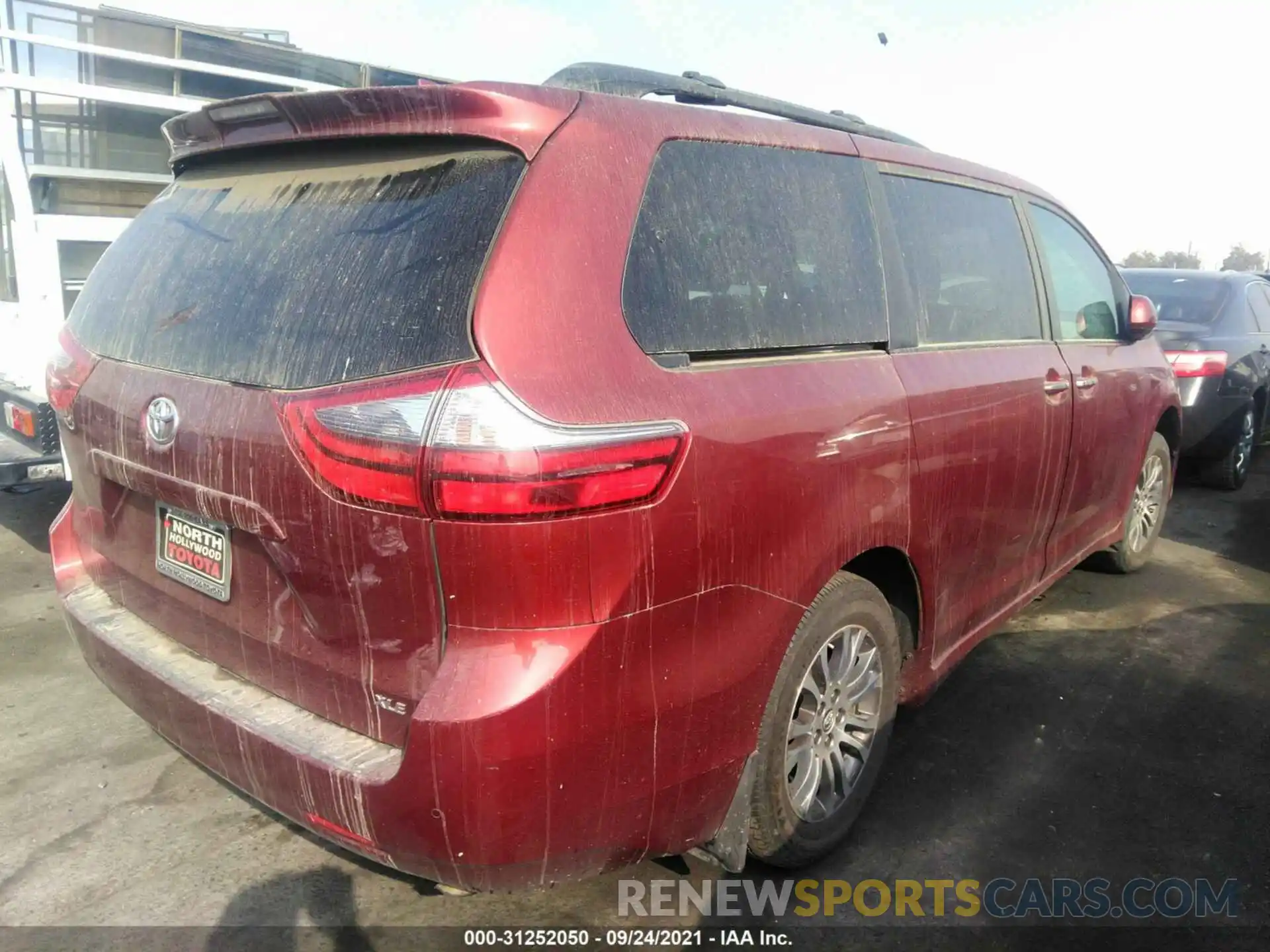 4 Фотография поврежденного автомобиля 5TDYZ3DC5LS039280 TOYOTA SIENNA 2020