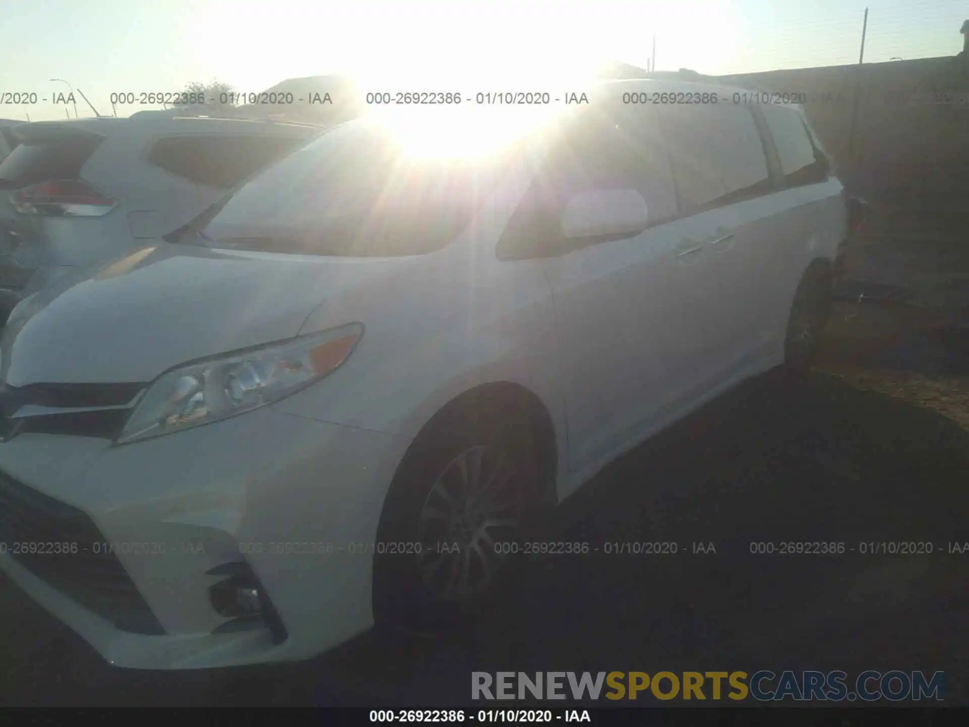 2 Фотография поврежденного автомобиля 5TDYZ3DC5LS039862 TOYOTA SIENNA 2020