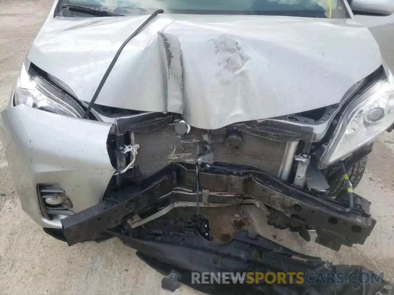 7 Photograph of a damaged car 5TDYZ3DC5LS046763 TOYOTA SIENNA 2020