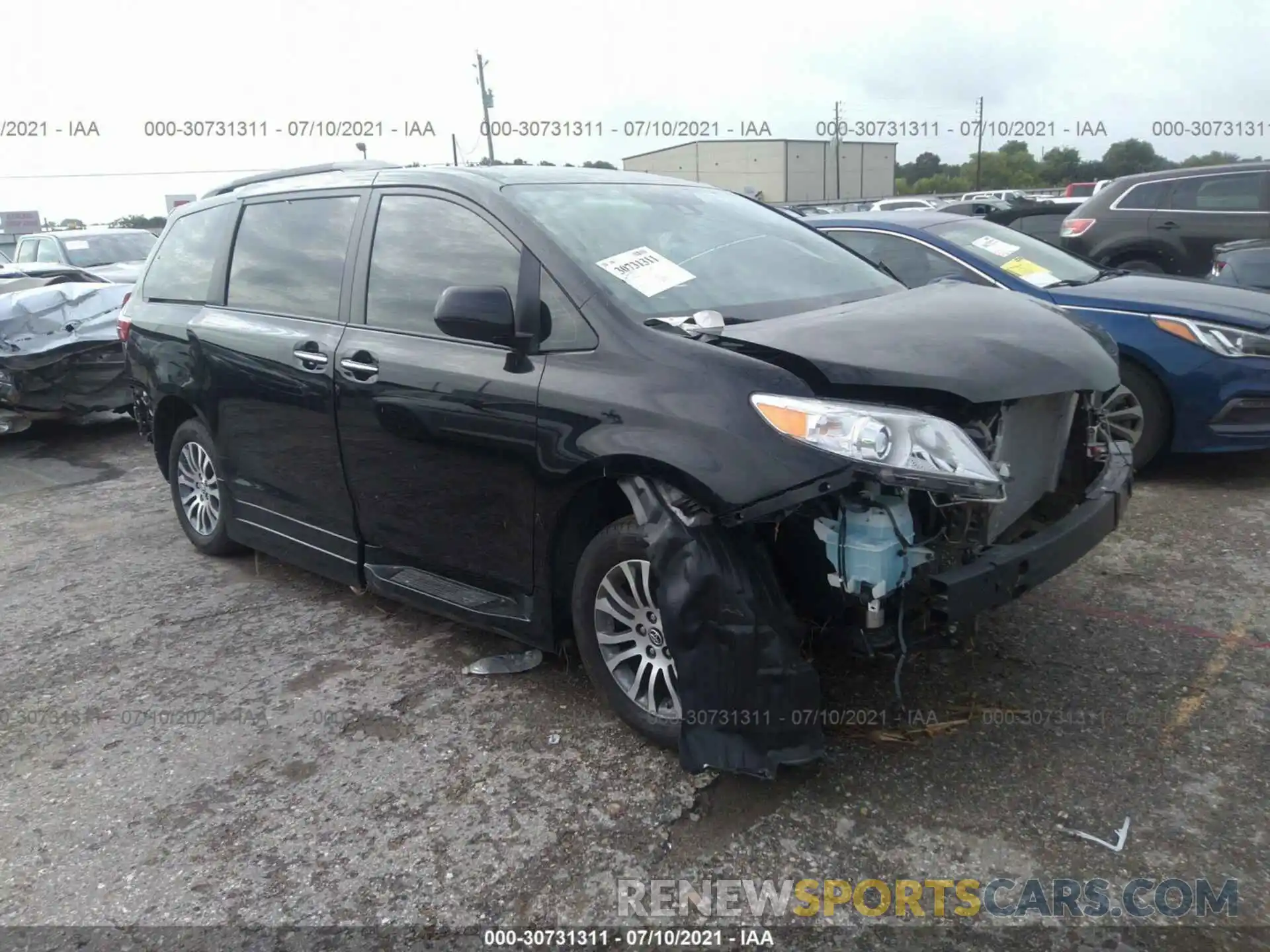 1 Photograph of a damaged car 5TDYZ3DC5LS049341 TOYOTA SIENNA 2020