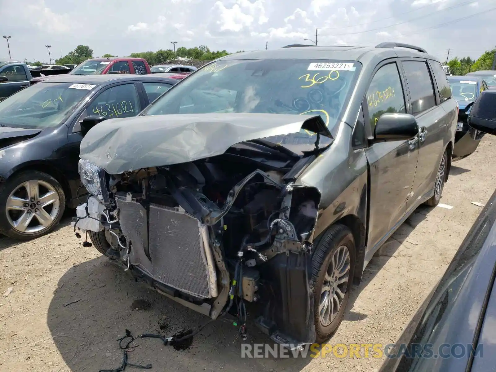 2 Photograph of a damaged car 5TDYZ3DC5LS056371 TOYOTA SIENNA 2020