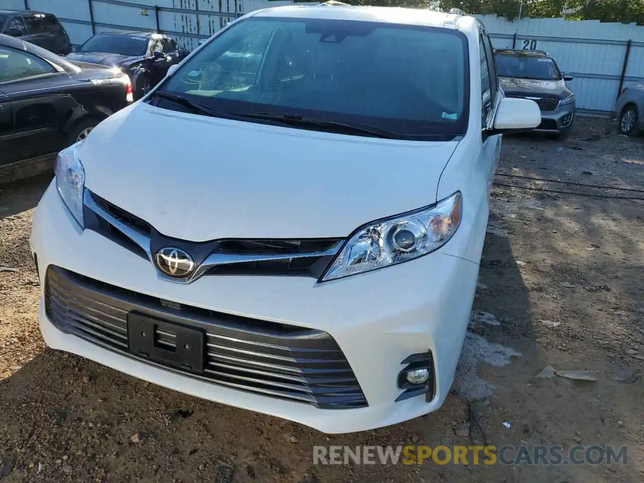 2 Photograph of a damaged car 5TDYZ3DC5LS059416 TOYOTA SIENNA 2020