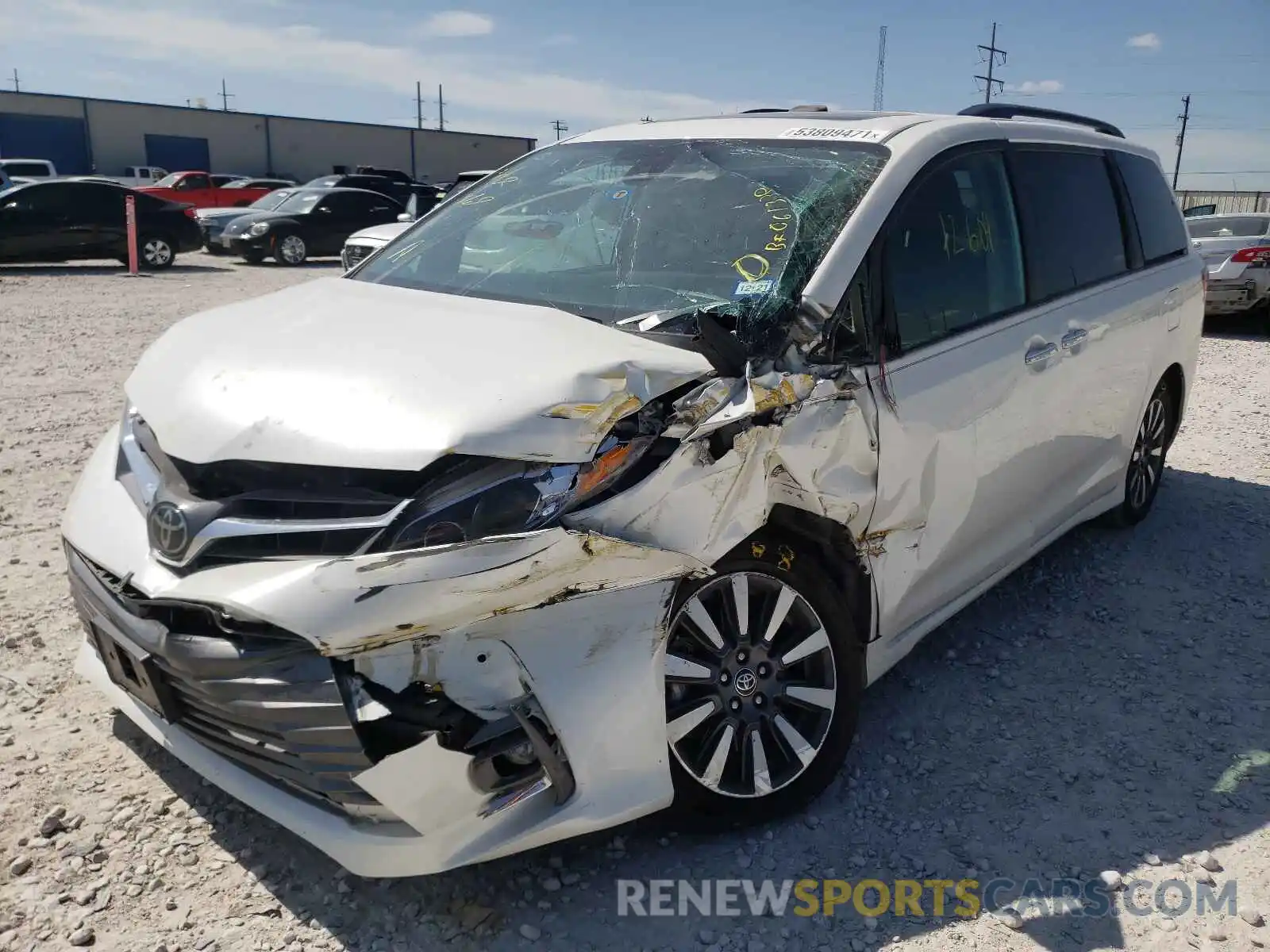 2 Photograph of a damaged car 5TDYZ3DC5LS061330 TOYOTA SIENNA 2020