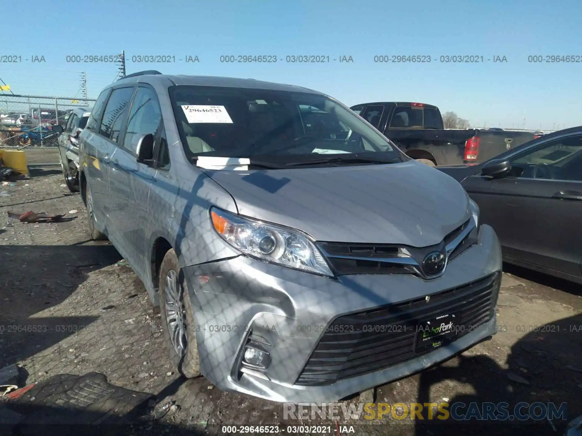 1 Photograph of a damaged car 5TDYZ3DC5LS064762 TOYOTA SIENNA 2020