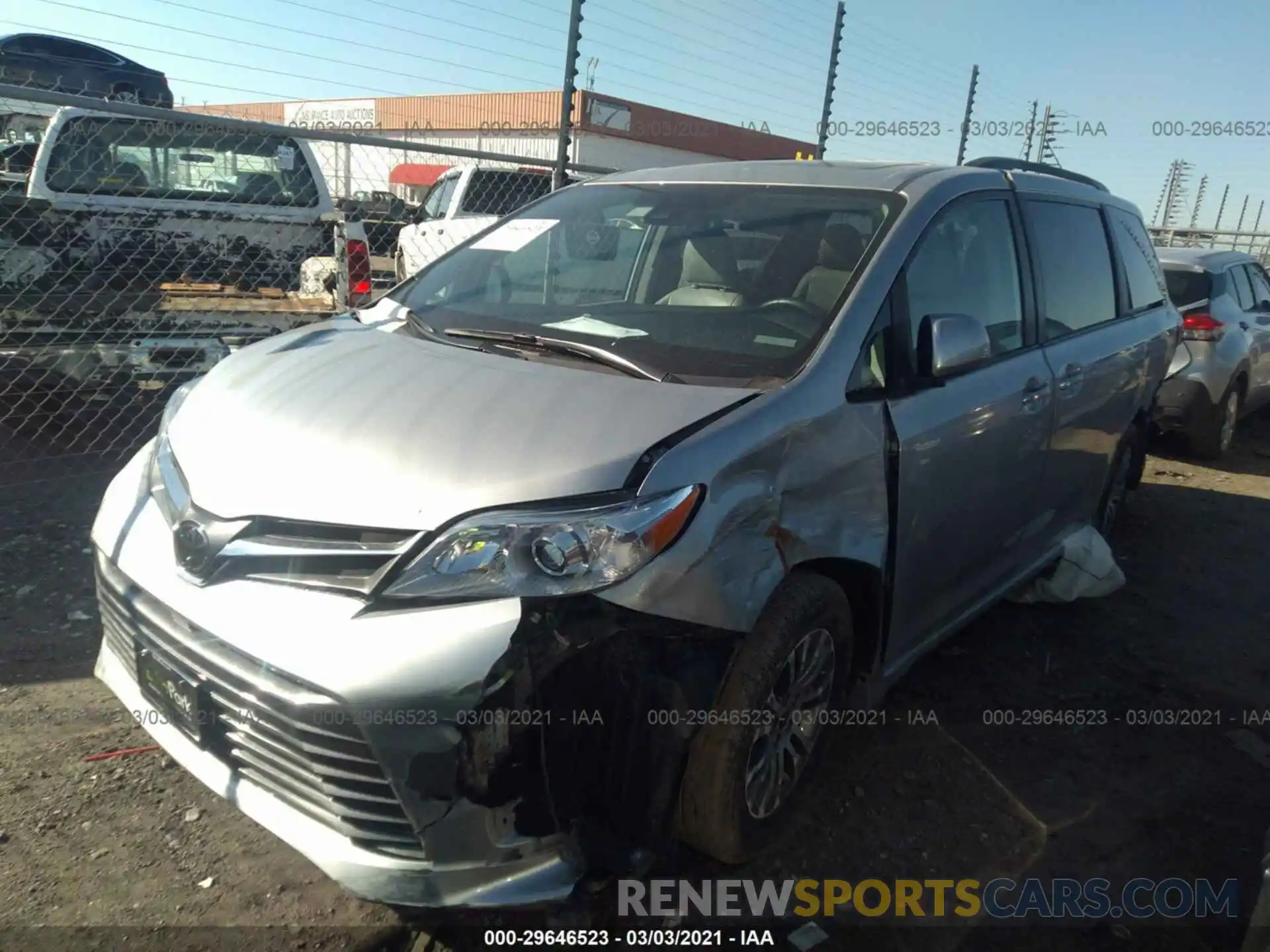 2 Photograph of a damaged car 5TDYZ3DC5LS064762 TOYOTA SIENNA 2020