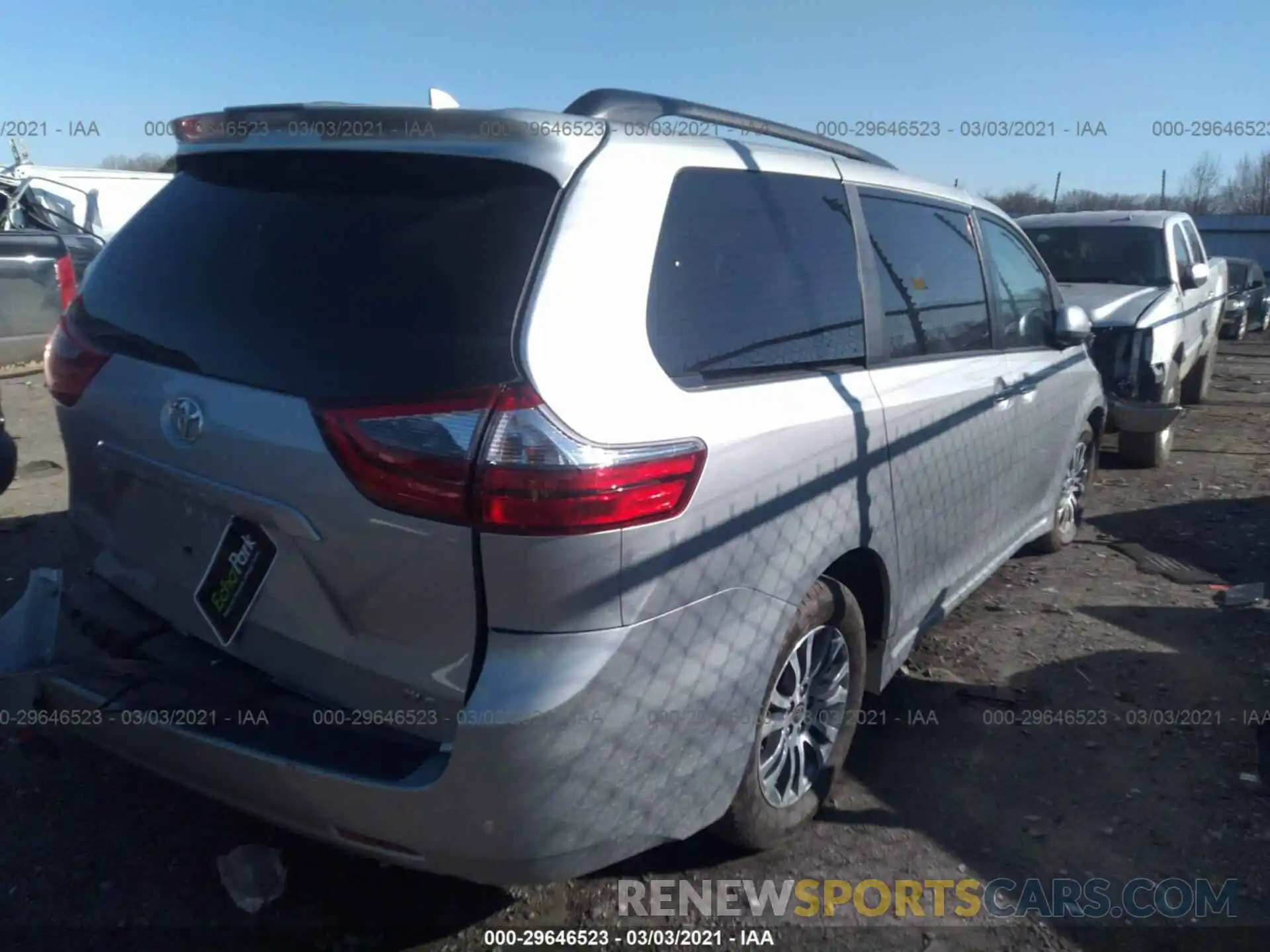 4 Фотография поврежденного автомобиля 5TDYZ3DC5LS064762 TOYOTA SIENNA 2020