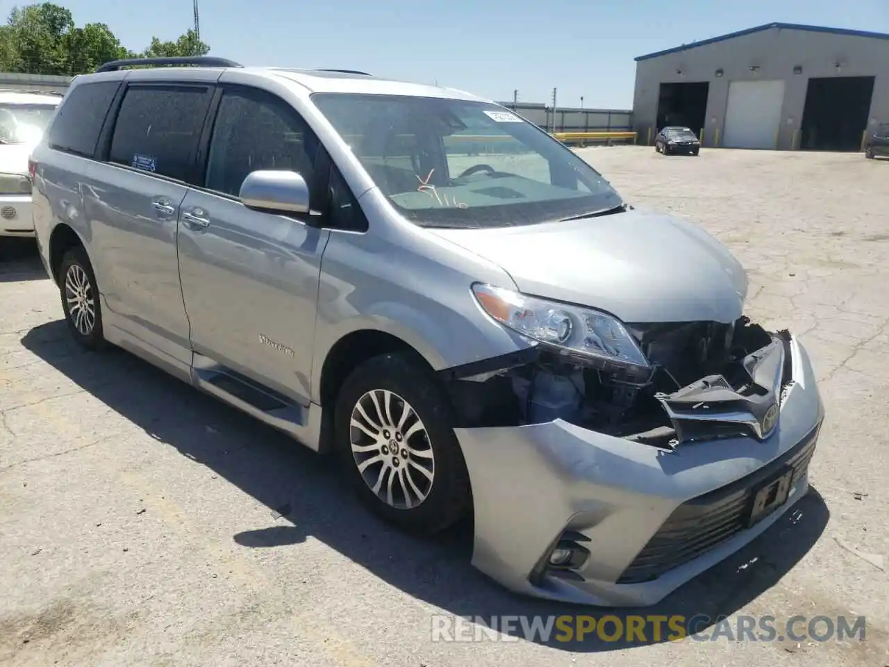 1 Photograph of a damaged car 5TDYZ3DC5LS072912 TOYOTA SIENNA 2020