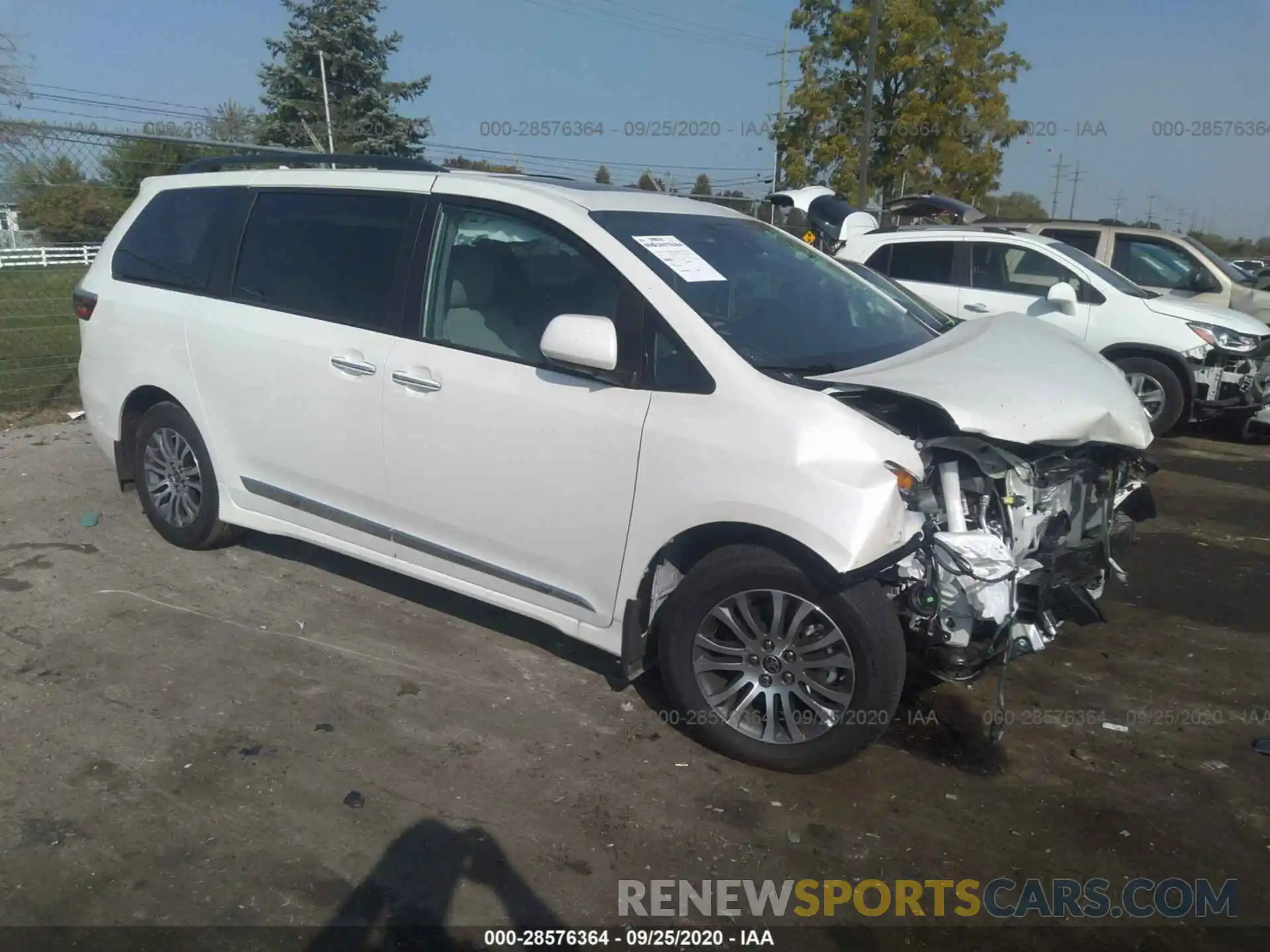 1 Фотография поврежденного автомобиля 5TDYZ3DC5LS077253 TOYOTA SIENNA 2020