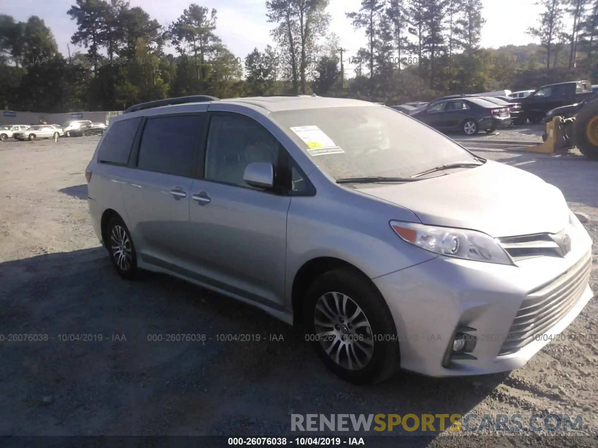 1 Photograph of a damaged car 5TDYZ3DC6LS023251 TOYOTA SIENNA 2020