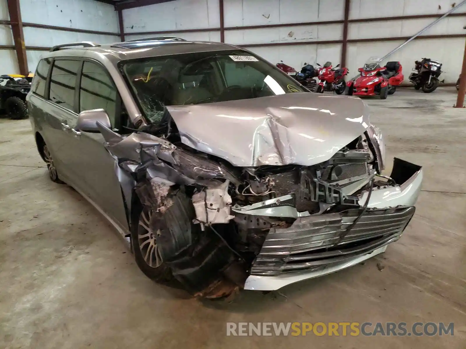 1 Photograph of a damaged car 5TDYZ3DC6LS034248 TOYOTA SIENNA 2020